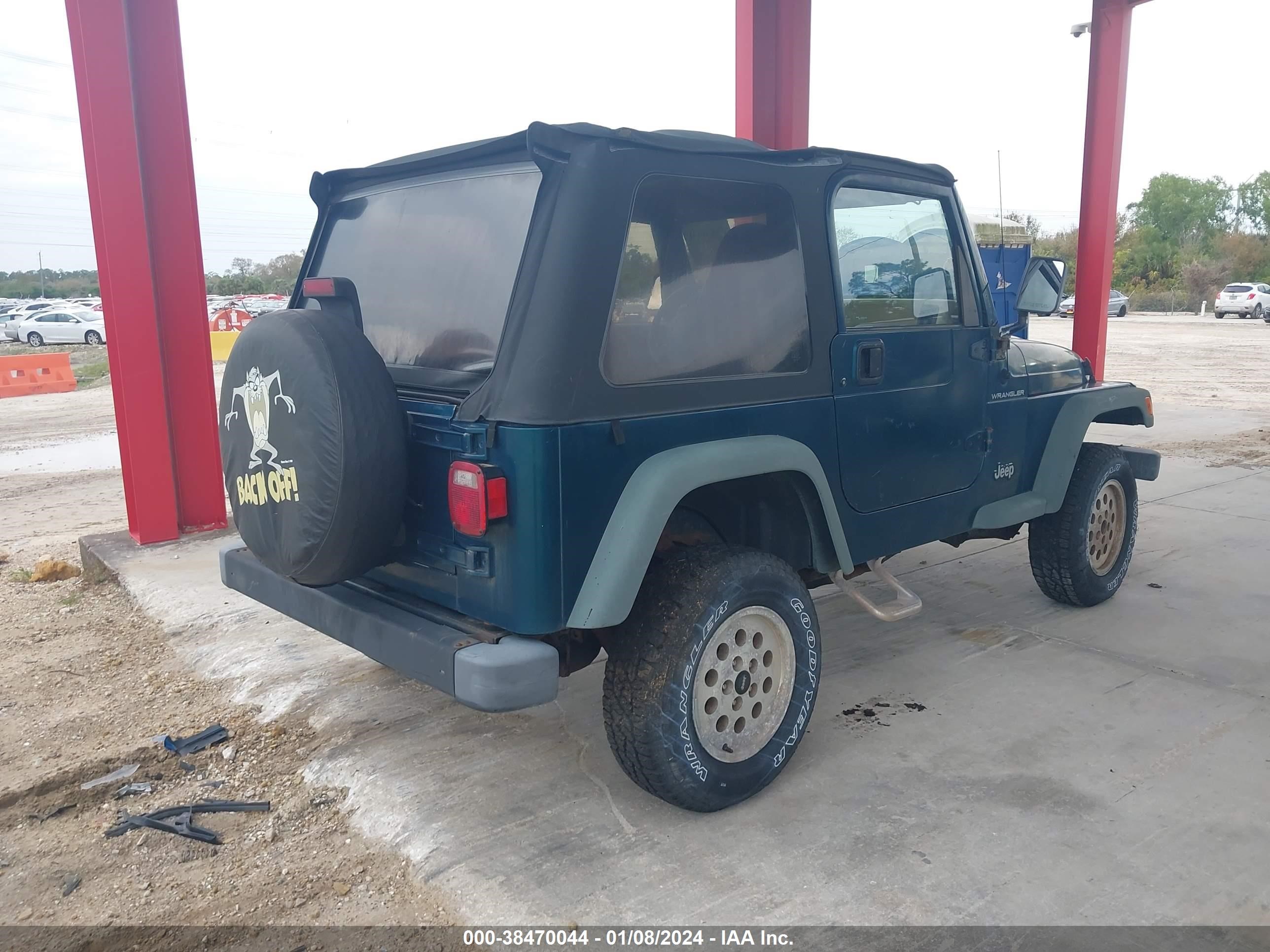 Photo 3 VIN: 1J4FY29P6WP719732 - JEEP WRANGLER 