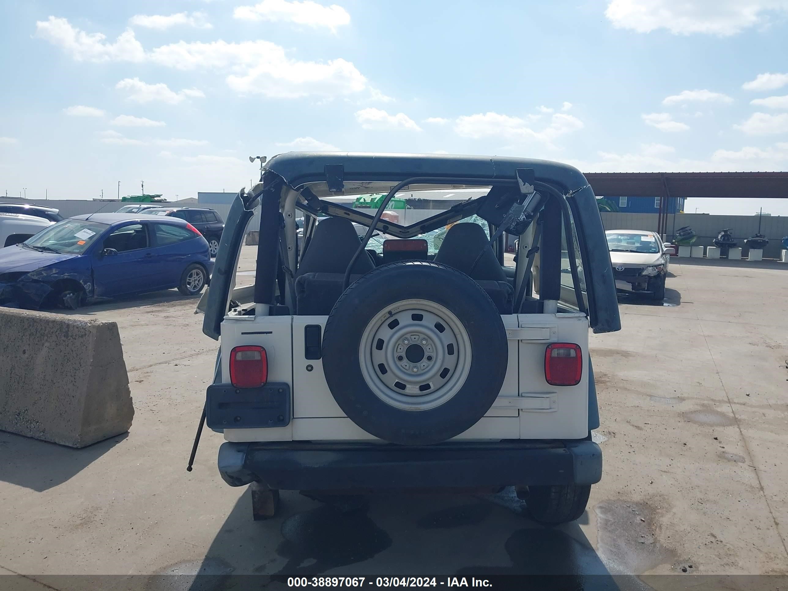 Photo 11 VIN: 1J4FY29P8WP783691 - JEEP WRANGLER 