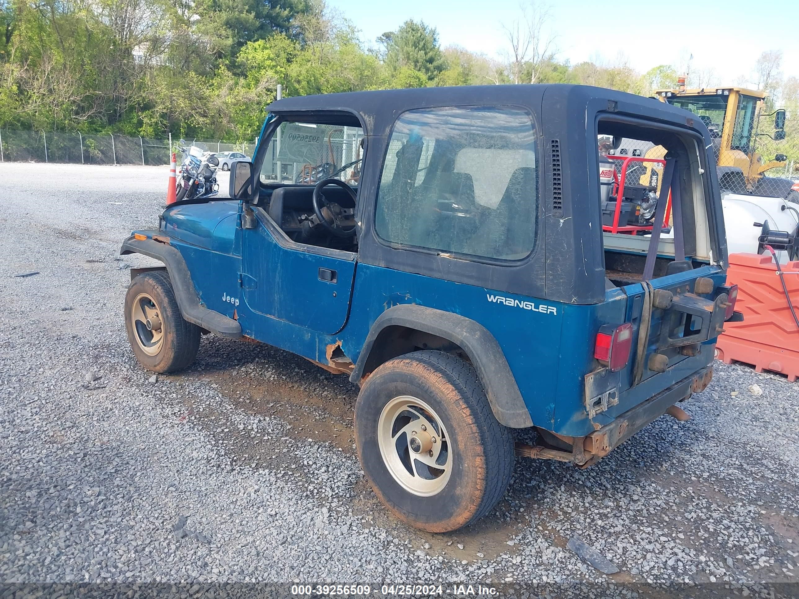 Photo 2 VIN: 1J4FY29S2RP427178 - JEEP WRANGLER 