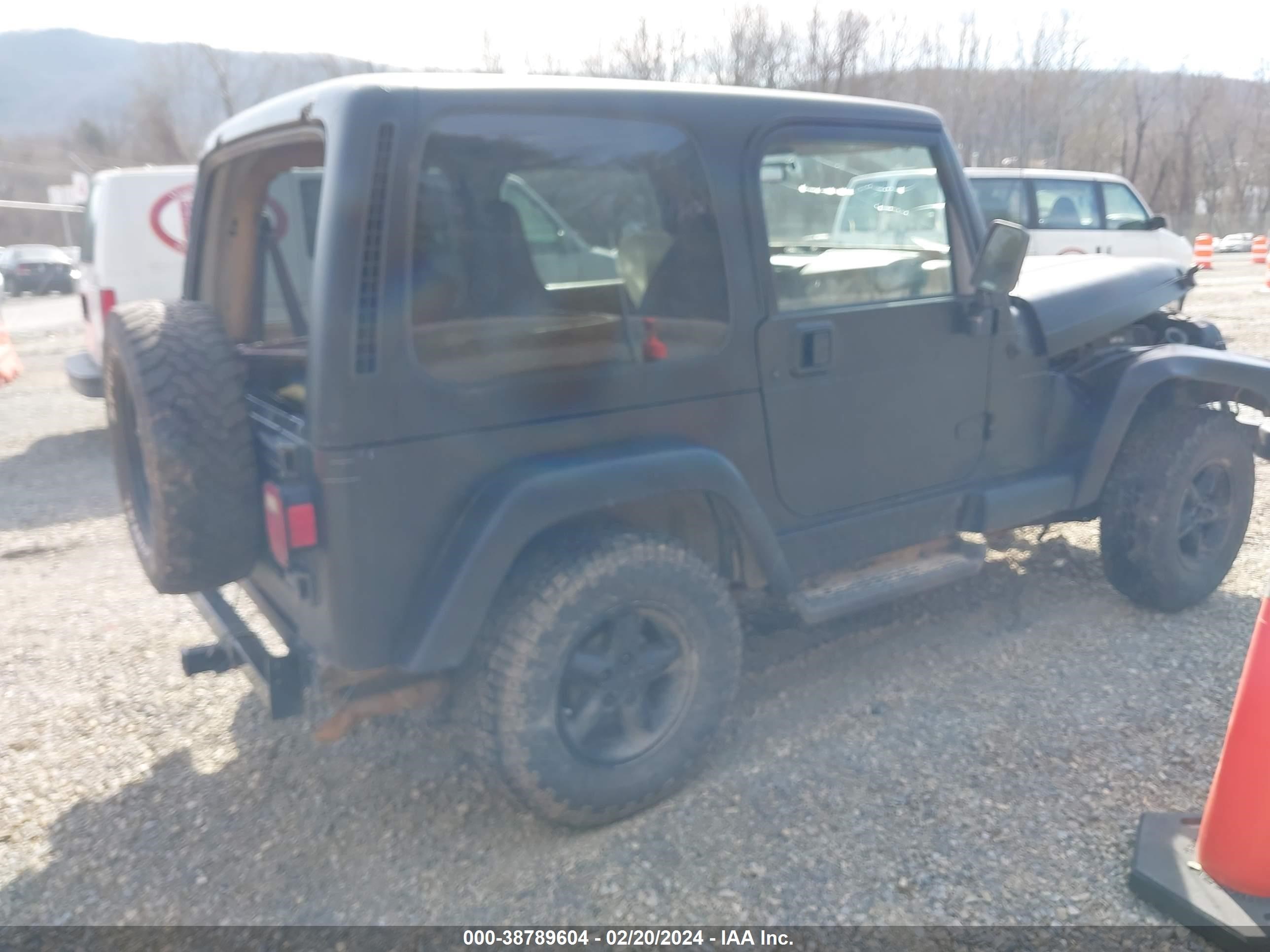 Photo 3 VIN: 1J4FY49S2VP470005 - JEEP WRANGLER 