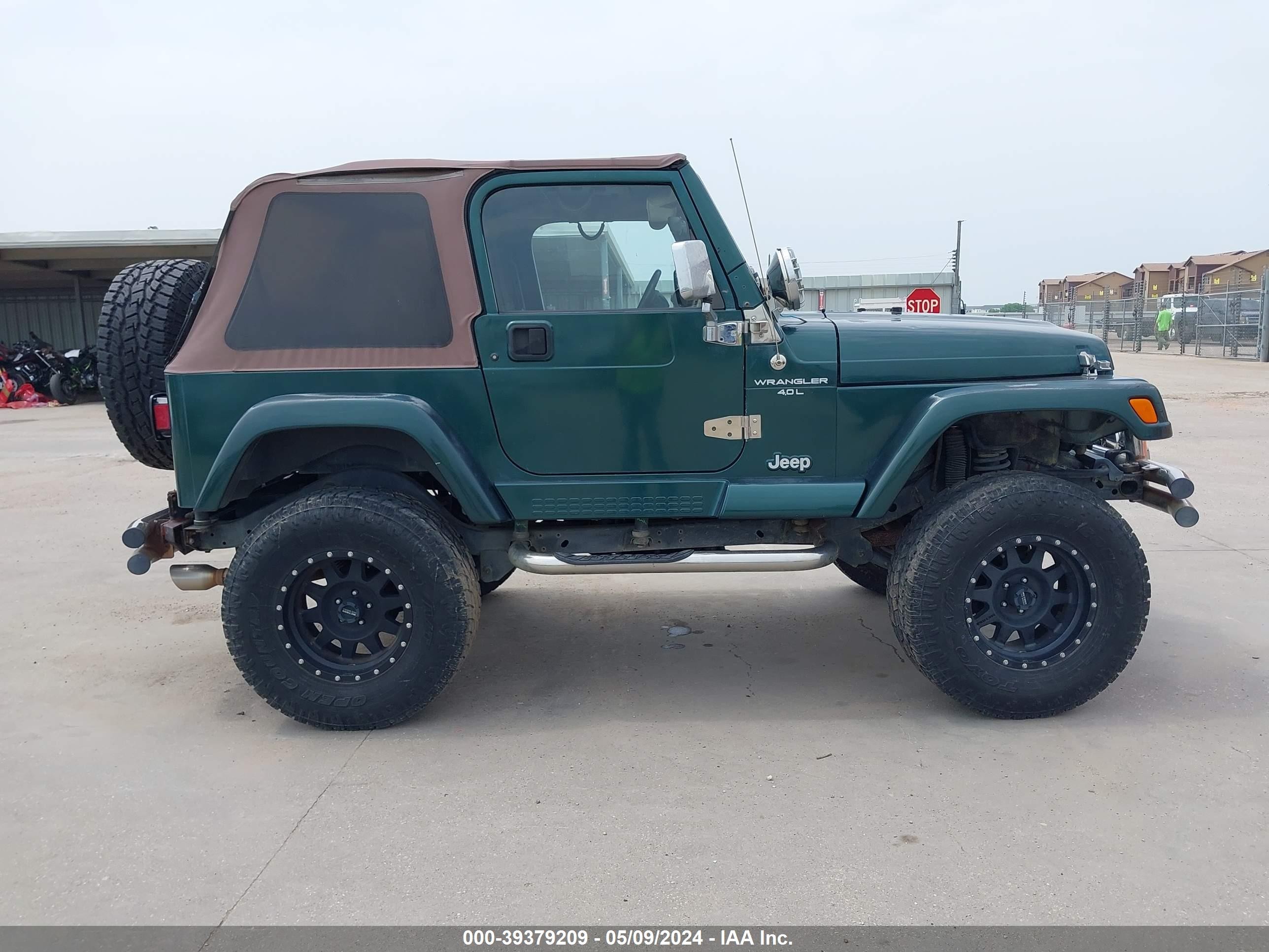 Photo 12 VIN: 1J4FY49S9XP480775 - JEEP WRANGLER 