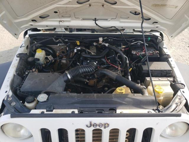 Photo 11 VIN: 1J4FZ24118L563965 - JEEP WRANGLER 