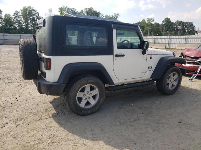 Photo 2 VIN: 1J4FZ24118L563965 - JEEP WRANGLER 