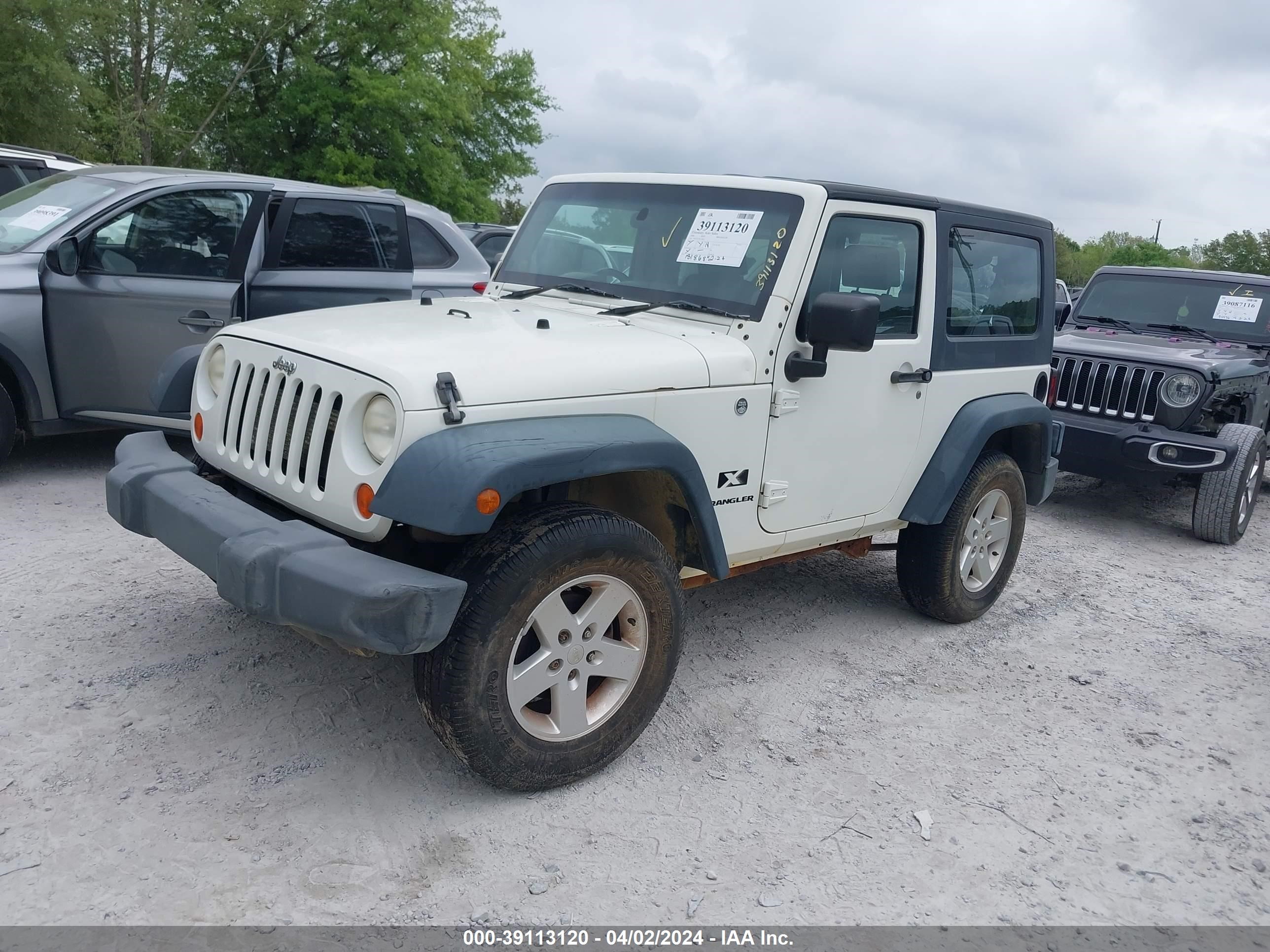 Photo 1 VIN: 1J4FZ24178L538102 - JEEP WRANGLER X 