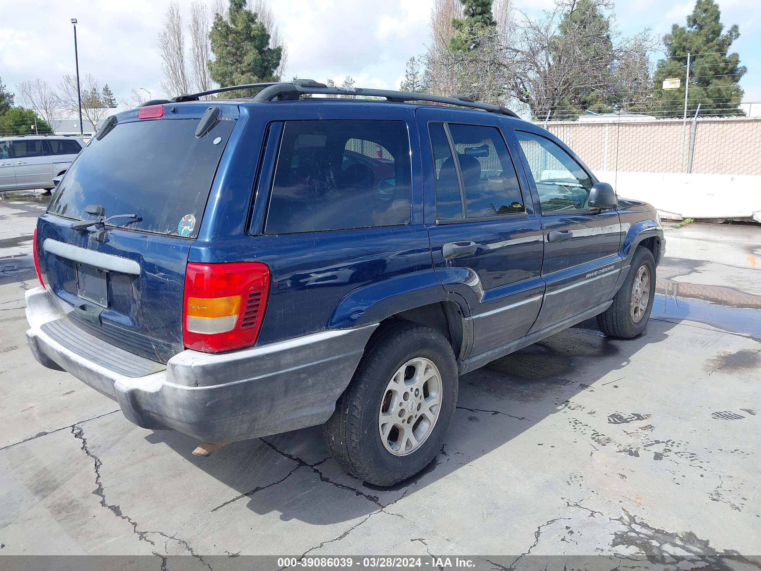 Photo 3 VIN: 1J4G248S9YC335171 - JEEP GRAND CHEROKEE 