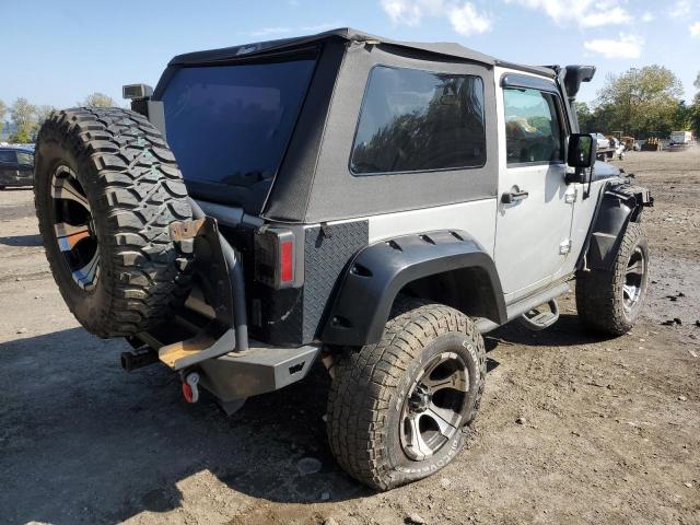 Photo 2 VIN: 1J4GA2D11BL602346 - JEEP WRANGLER S 