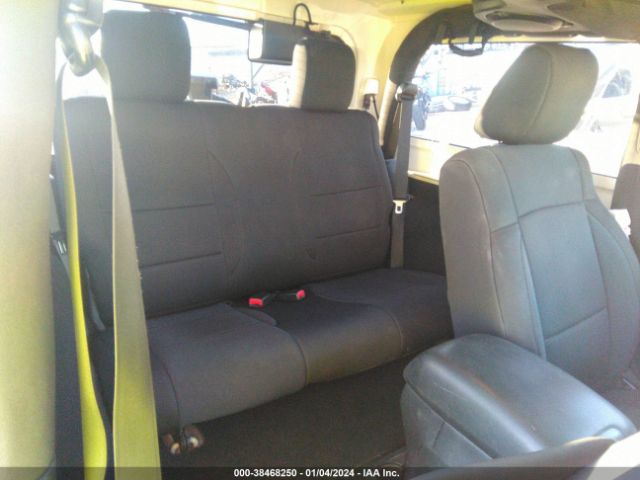 Photo 7 VIN: 1J4GA2D14BL588846 - JEEP WRANGLER 