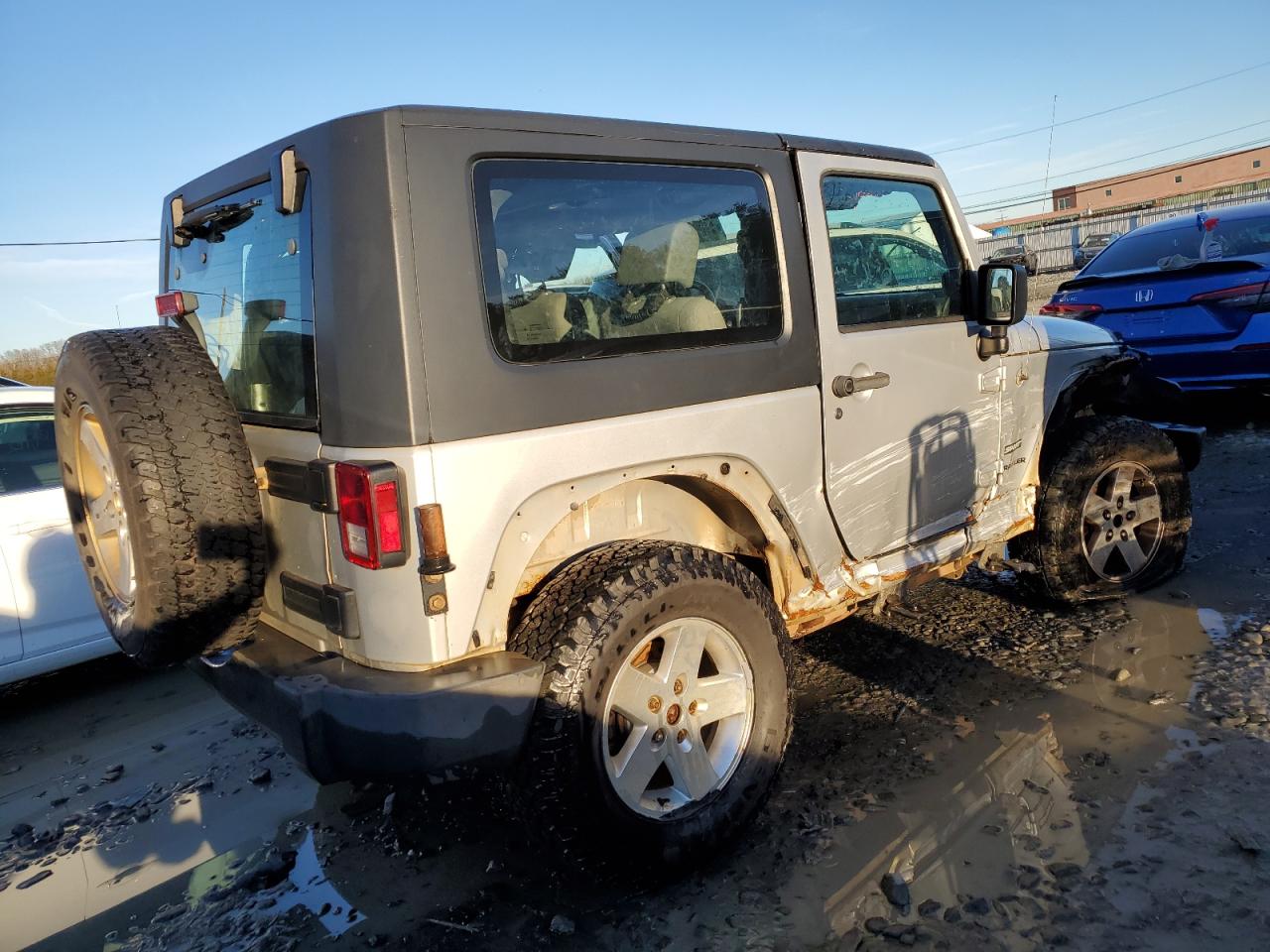 Photo 2 VIN: 1J4GA2D19AL174198 - JEEP WRANGLER 