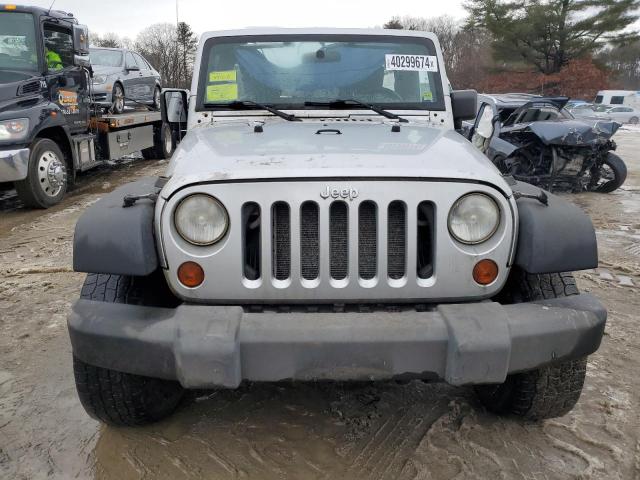 Photo 4 VIN: 1J4GA39108L618416 - JEEP WRANGLER 