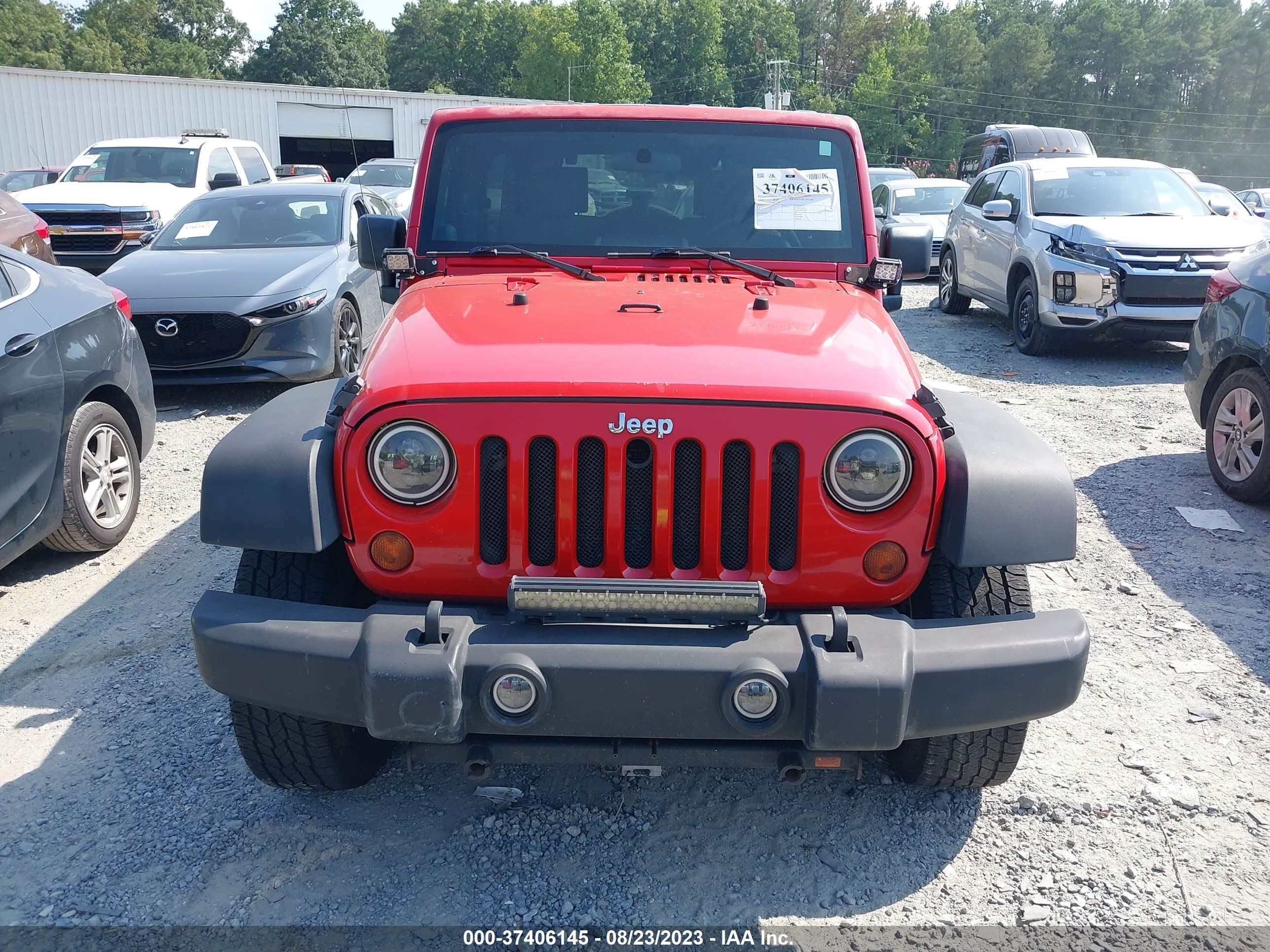 Photo 11 VIN: 1J4GA39139L760342 - JEEP WRANGLER 