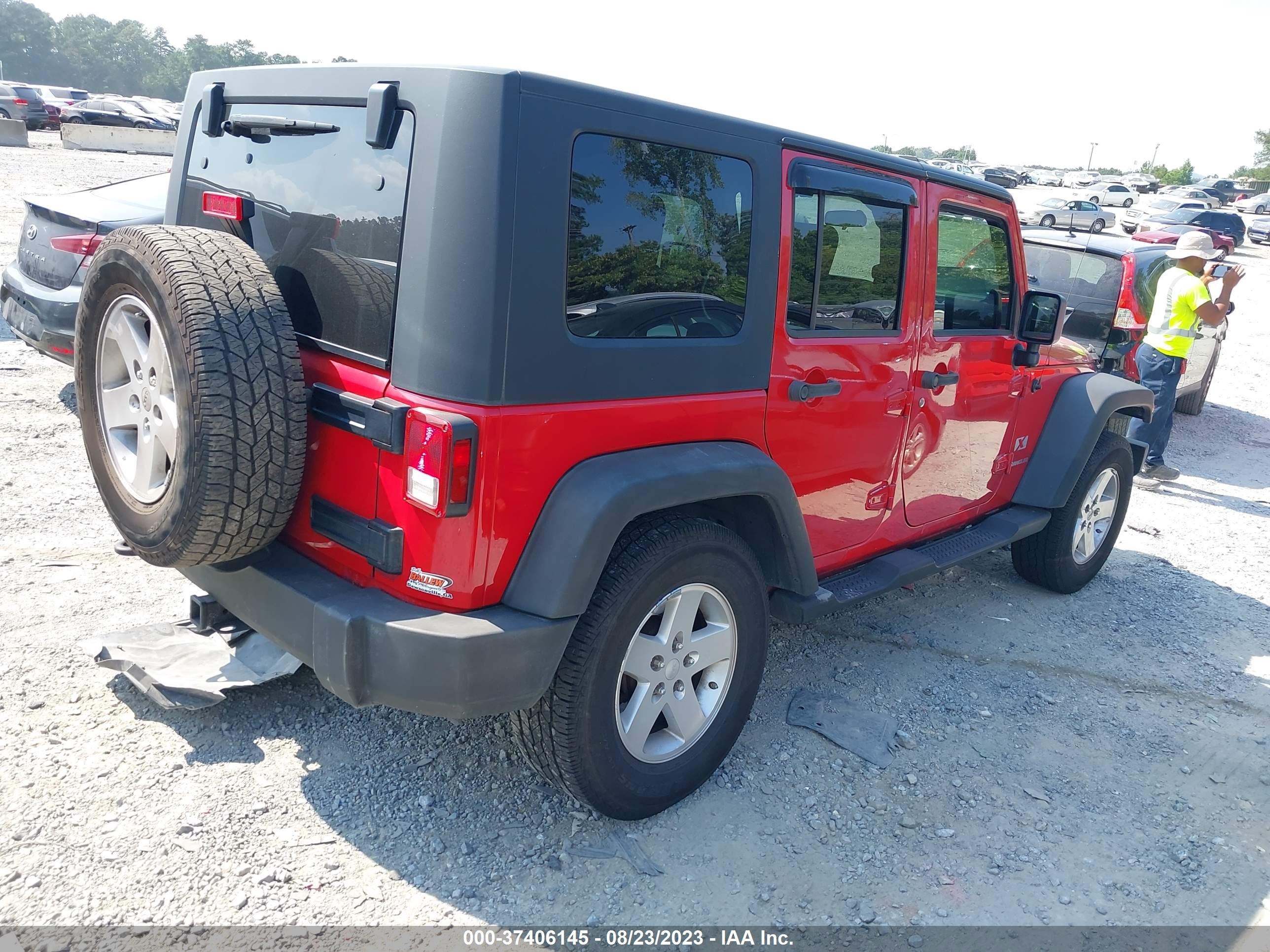 Photo 3 VIN: 1J4GA39139L760342 - JEEP WRANGLER 