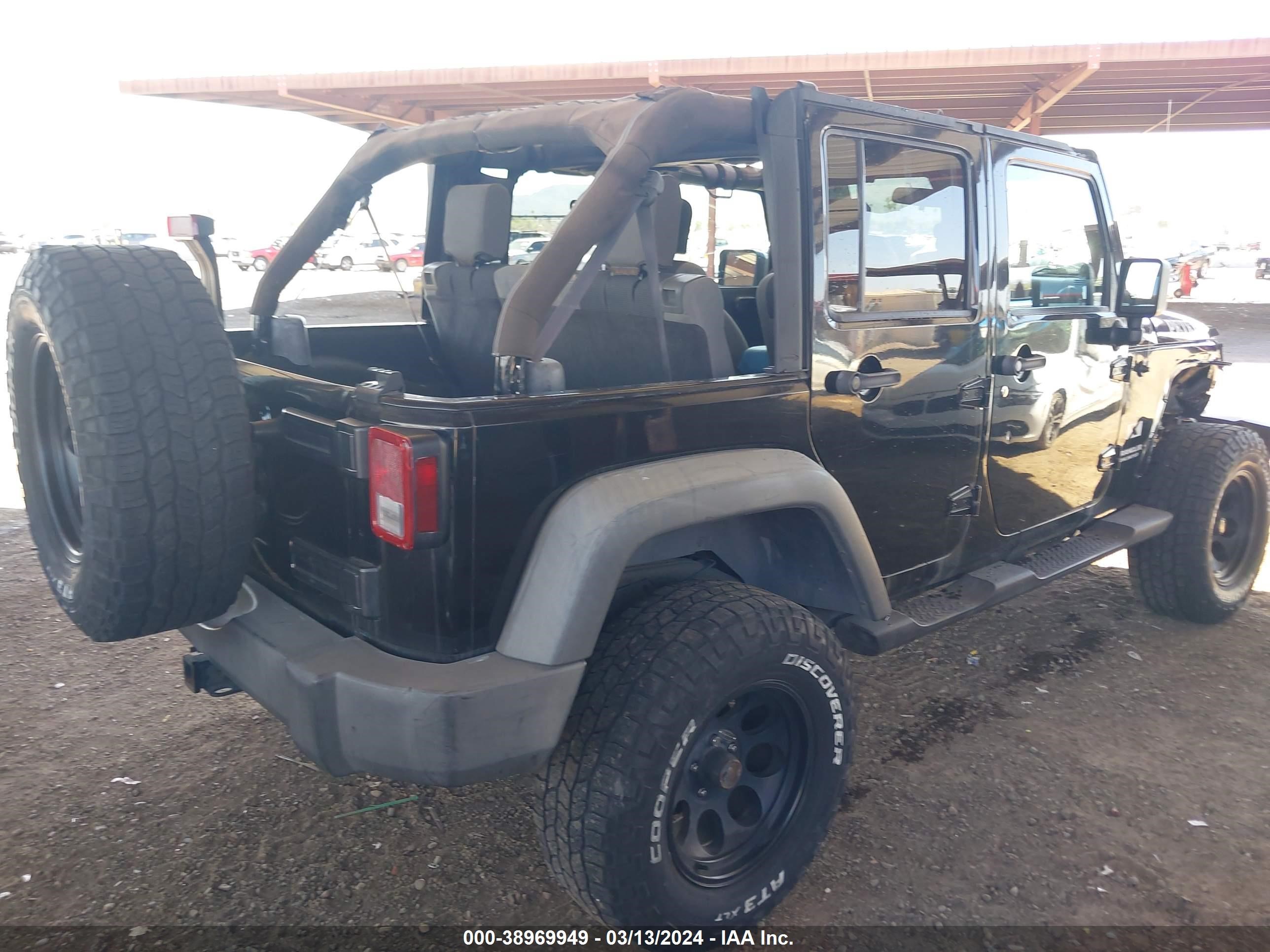 Photo 3 VIN: 1J4GA39167L182072 - JEEP WRANGLER 