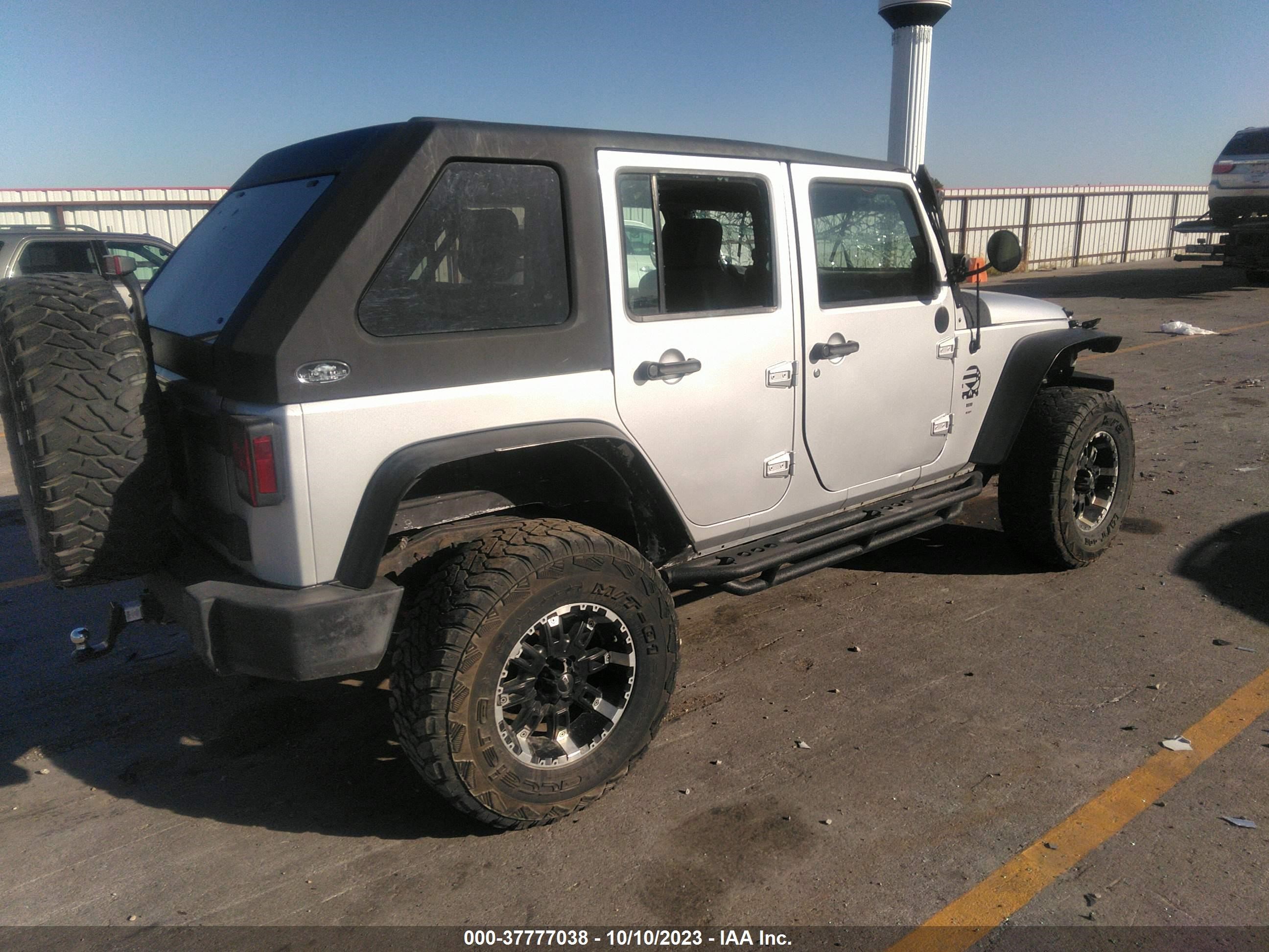 Photo 3 VIN: 1J4GA39179L745360 - JEEP WRANGLER 