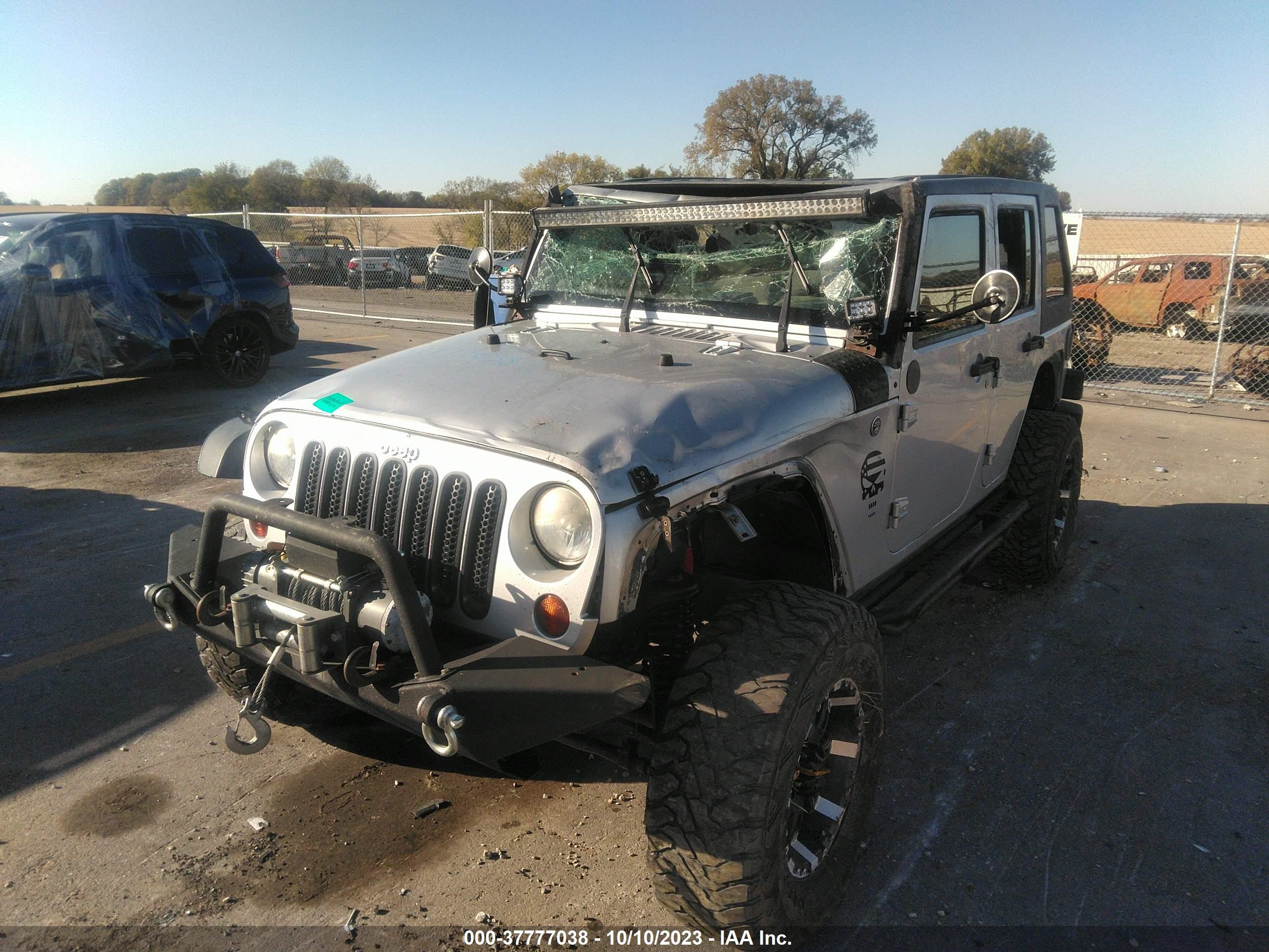 Photo 5 VIN: 1J4GA39179L745360 - JEEP WRANGLER 