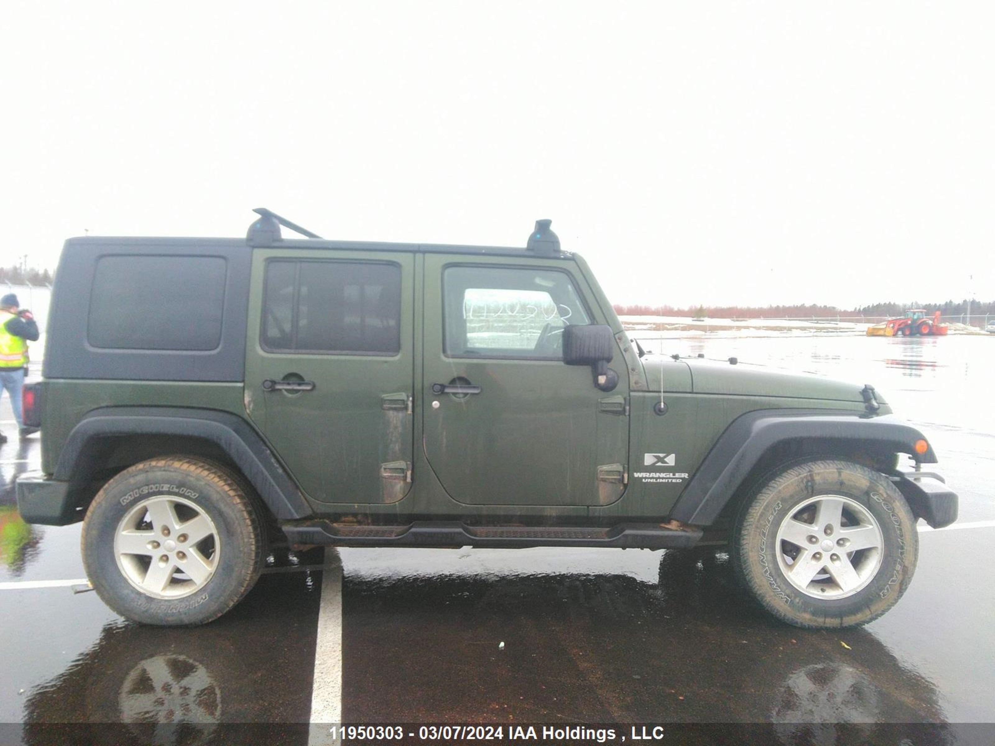 Photo 13 VIN: 1J4GA39189L746386 - JEEP WRANGLER 