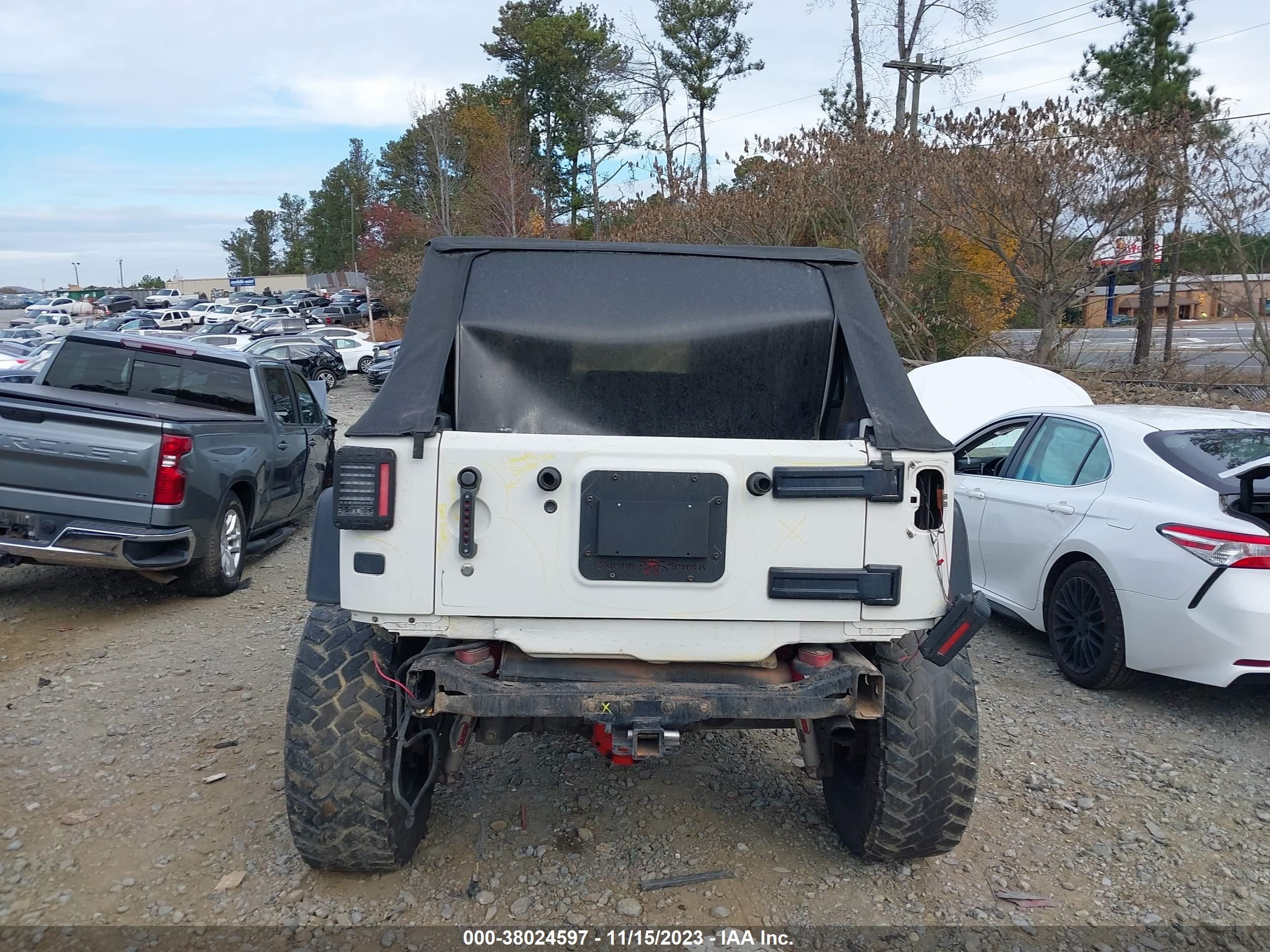 Photo 15 VIN: 1J4GA39189L752852 - JEEP WRANGLER 