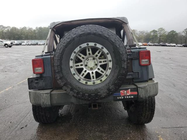 Photo 5 VIN: 1J4GA39198L507976 - JEEP WRANGLER U 