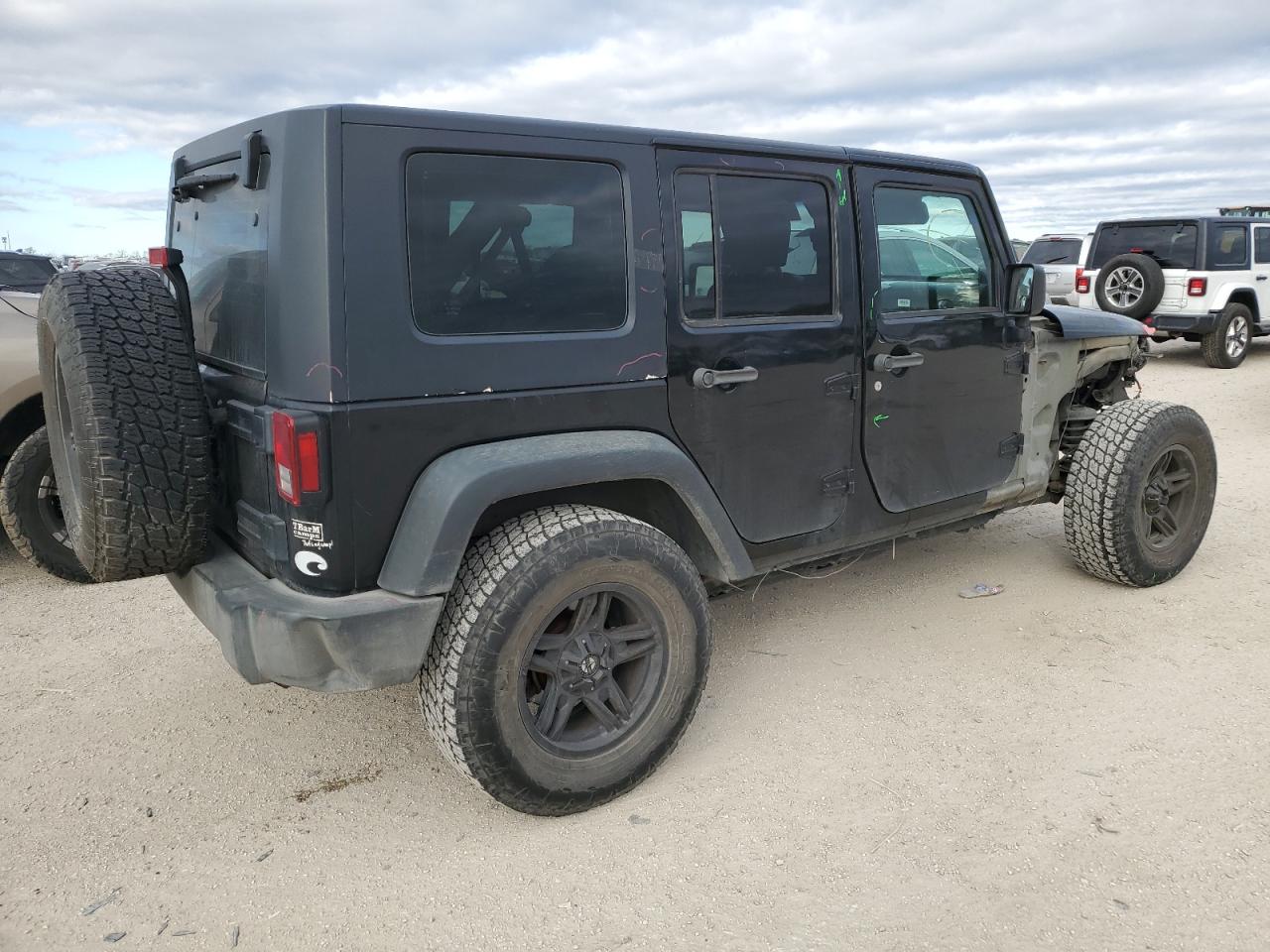 Photo 2 VIN: 1J4GA39199L748549 - JEEP WRANGLER 