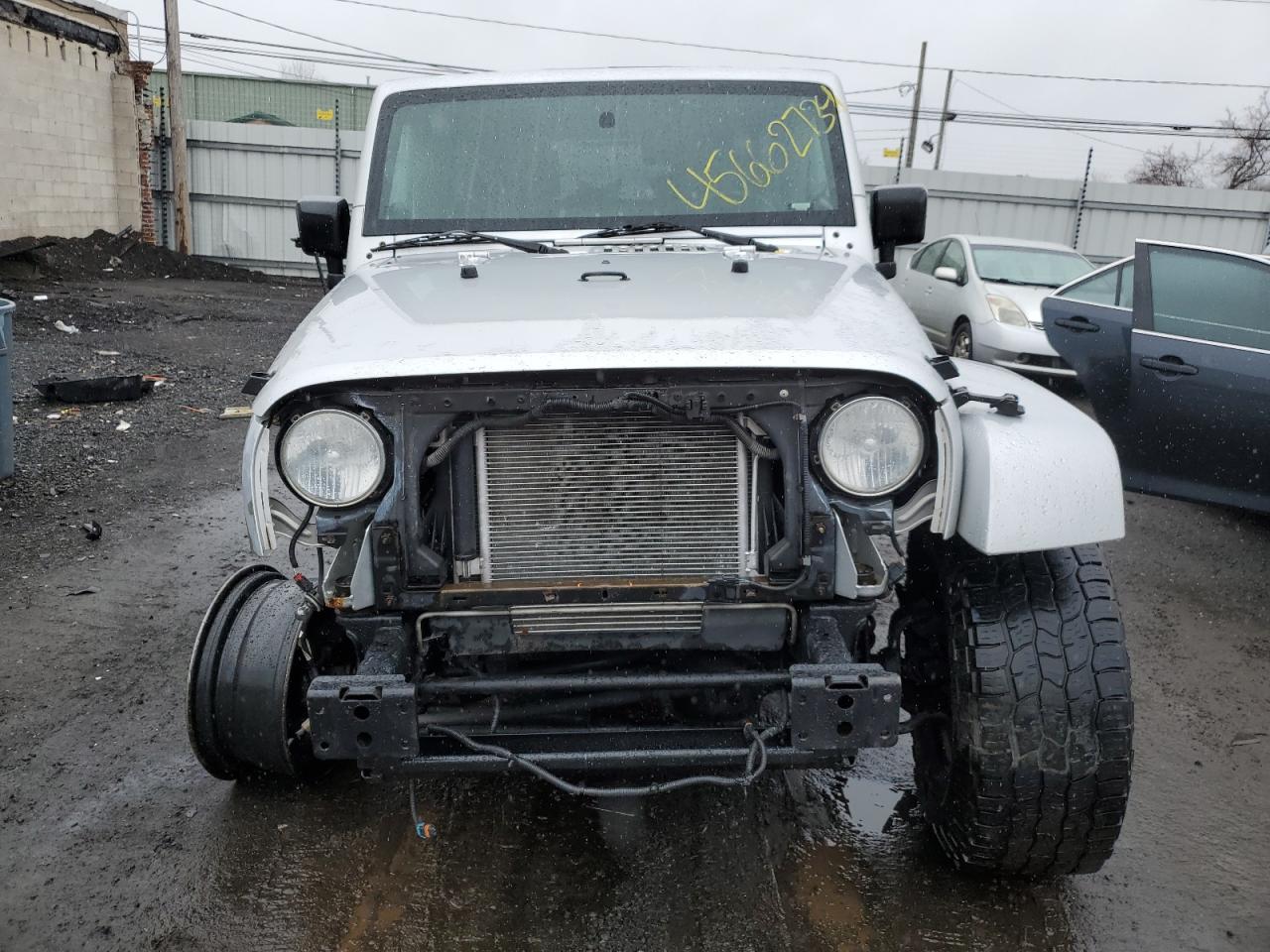 Photo 4 VIN: 1J4GA59108L638807 - JEEP WRANGLER 