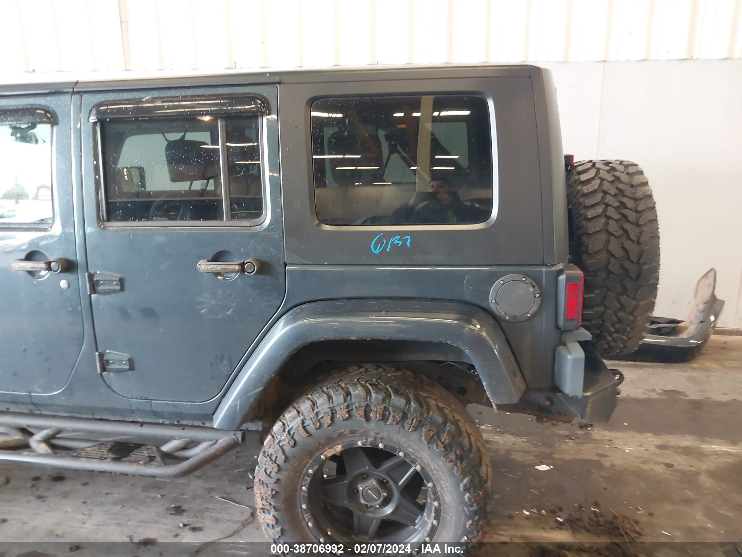 Photo 5 VIN: 1J4GA59118L606139 - JEEP WRANGLER 