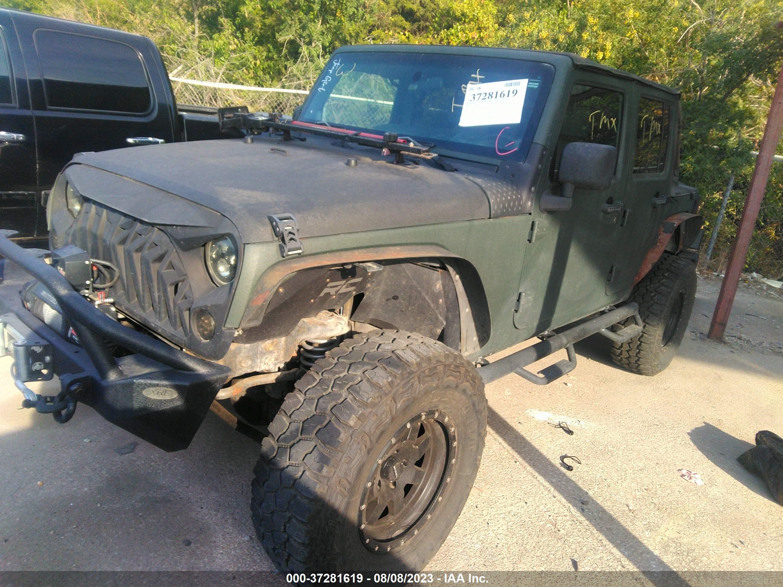 Photo 2 VIN: 1J4GA59119L742837 - JEEP WRANGLER 