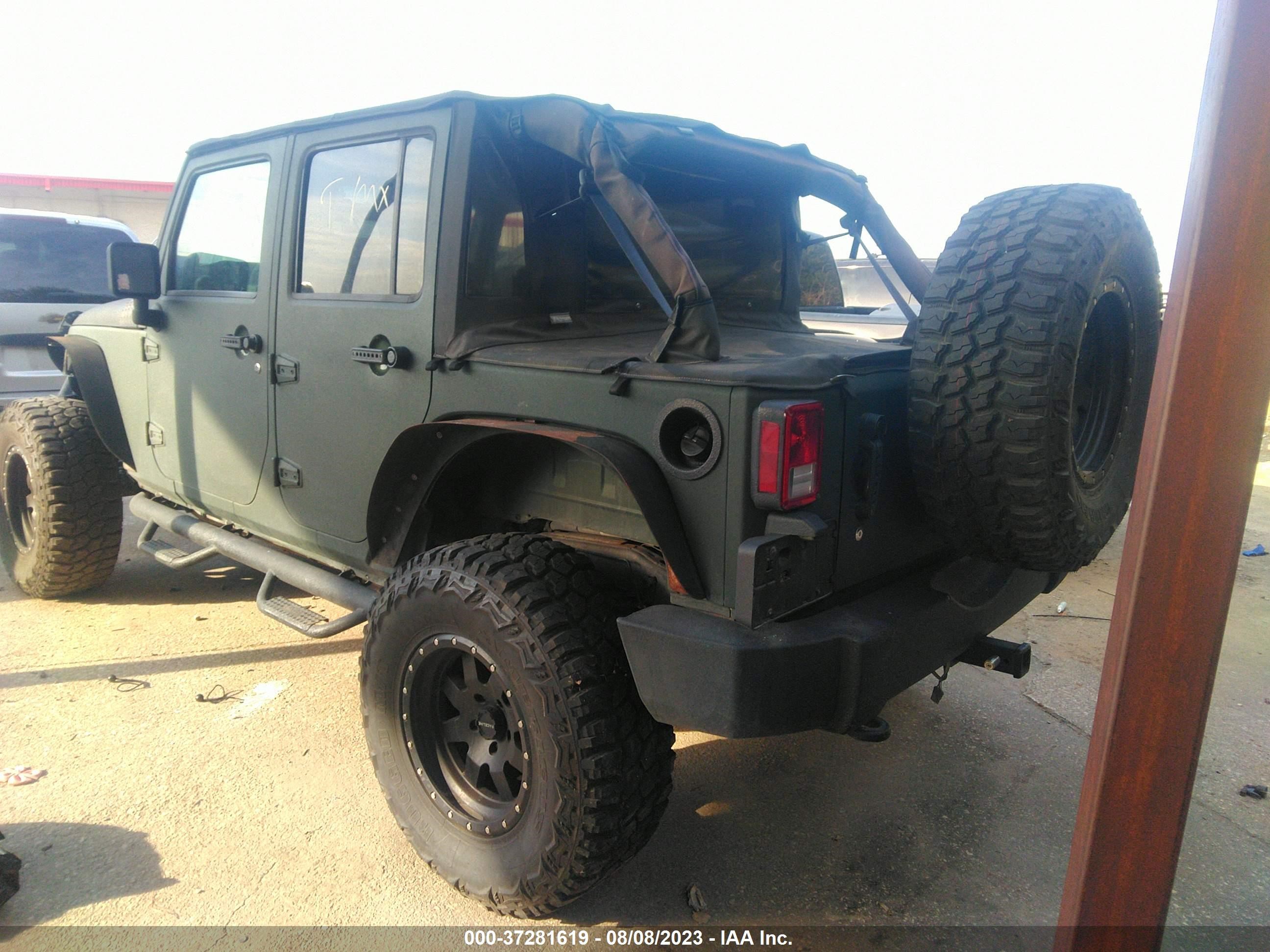 Photo 3 VIN: 1J4GA59119L742837 - JEEP WRANGLER 