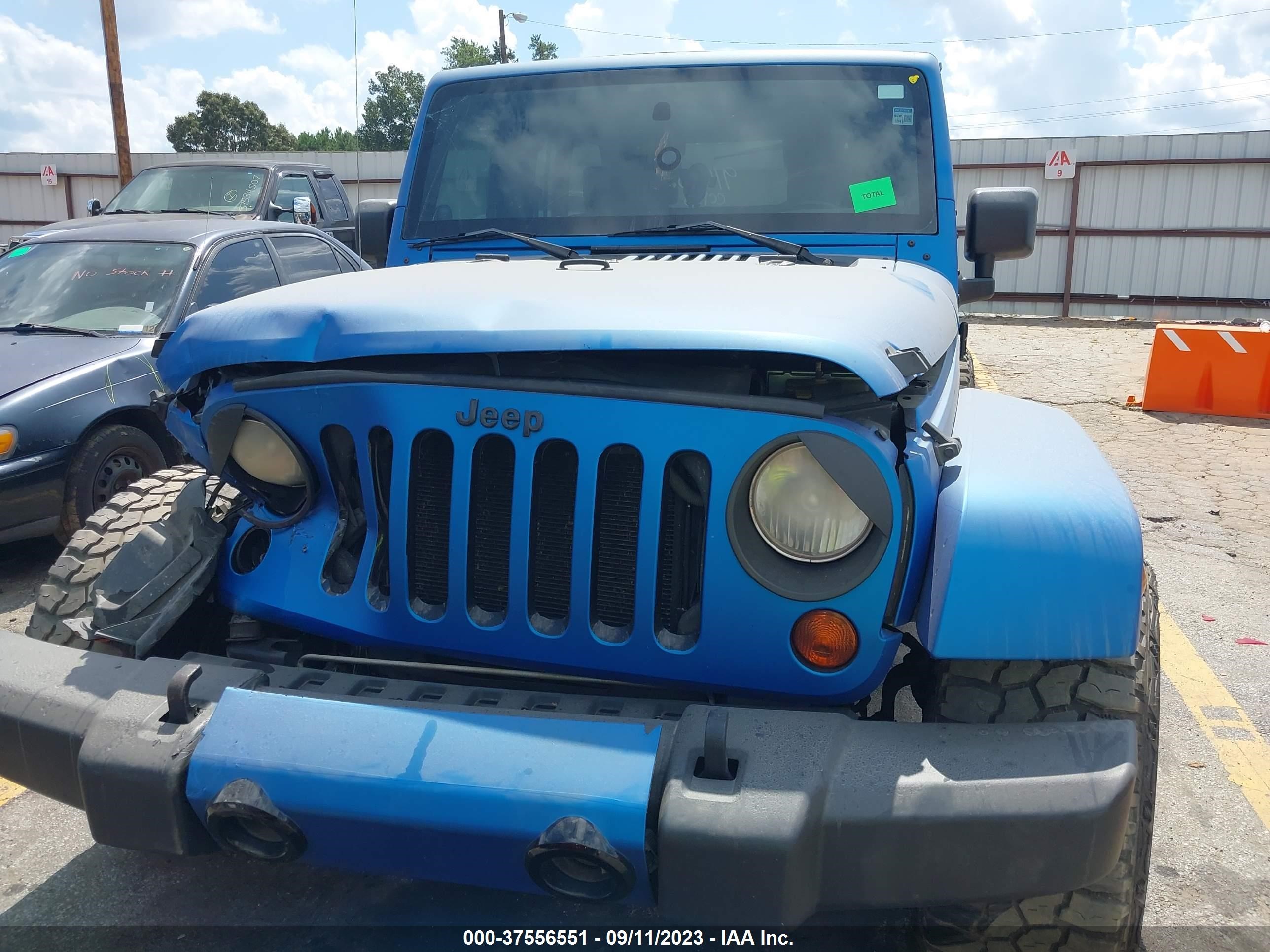 Photo 11 VIN: 1J4GA59139L756464 - JEEP WRANGLER 