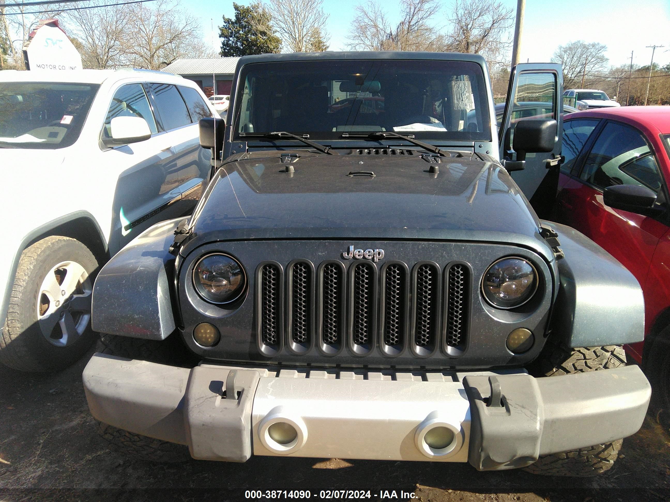 Photo 11 VIN: 1J4GA59148L585318 - JEEP WRANGLER 