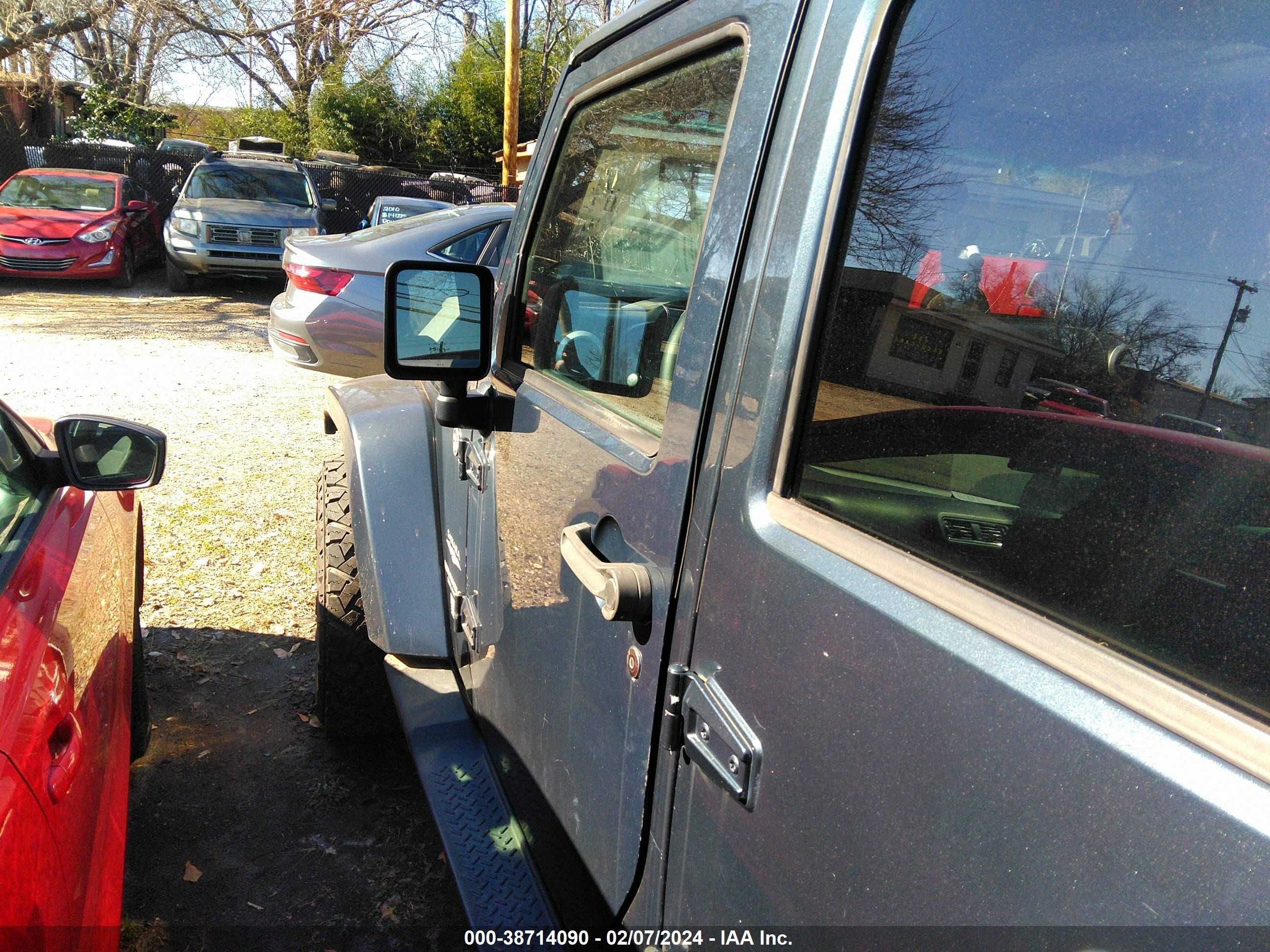 Photo 14 VIN: 1J4GA59148L585318 - JEEP WRANGLER 