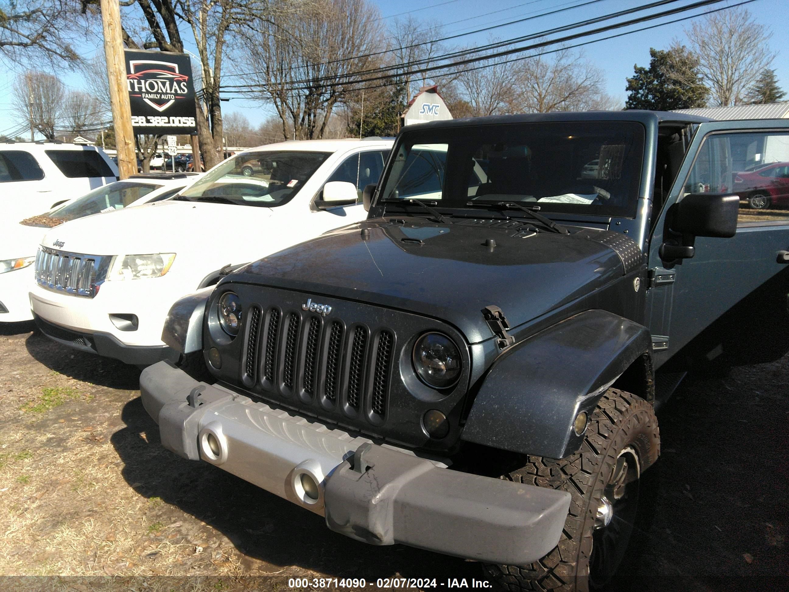 Photo 5 VIN: 1J4GA59148L585318 - JEEP WRANGLER 