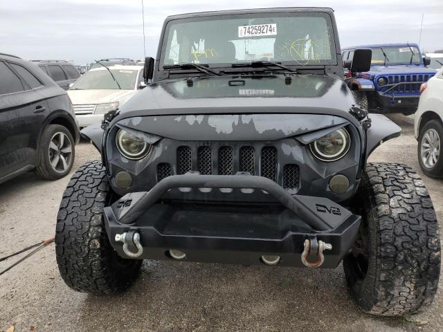 Photo 4 VIN: 1J4GA59149L778702 - JEEP WRANGLER U 