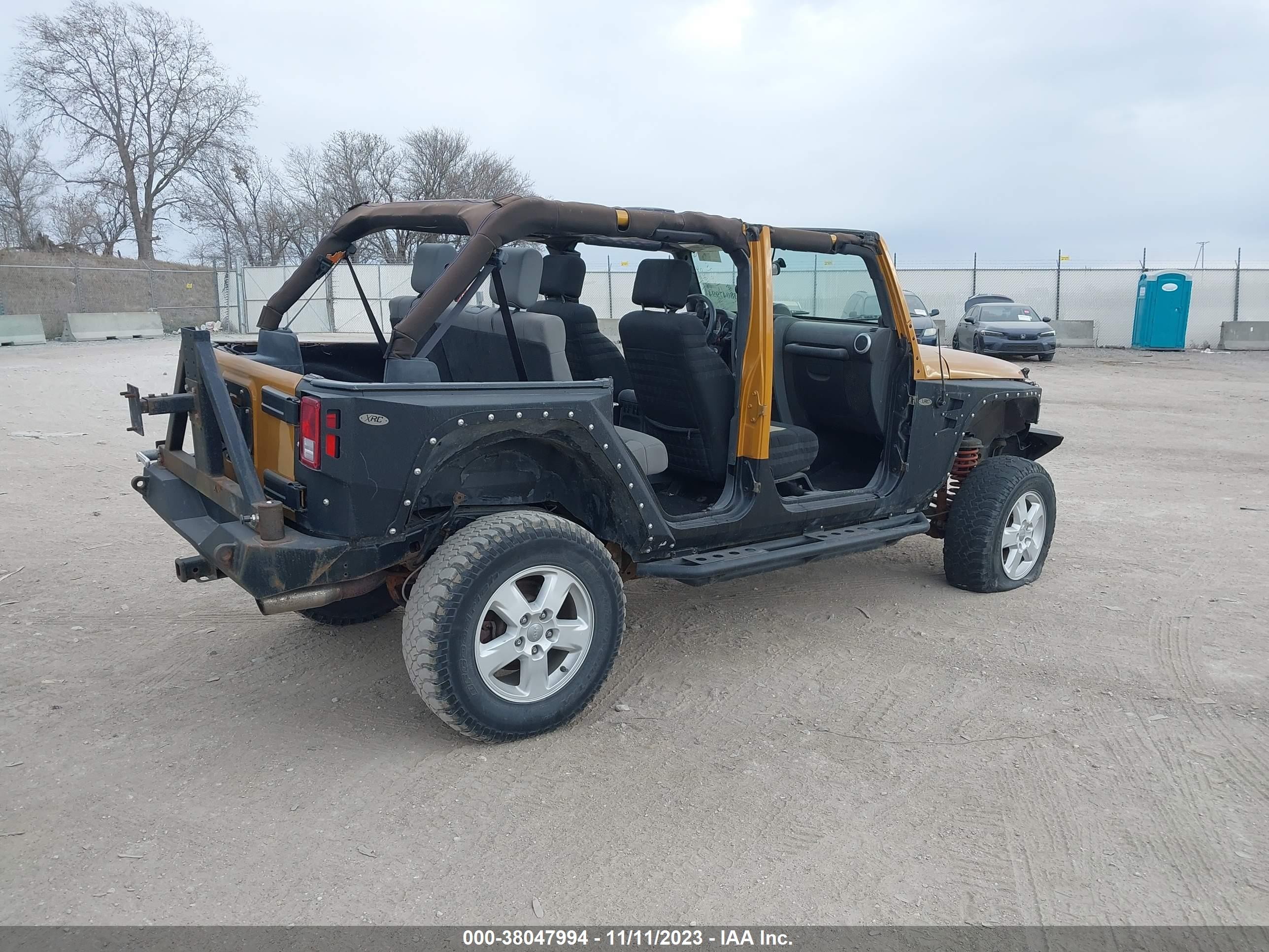 Photo 3 VIN: 1J4GA59188L521900 - JEEP WRANGLER 