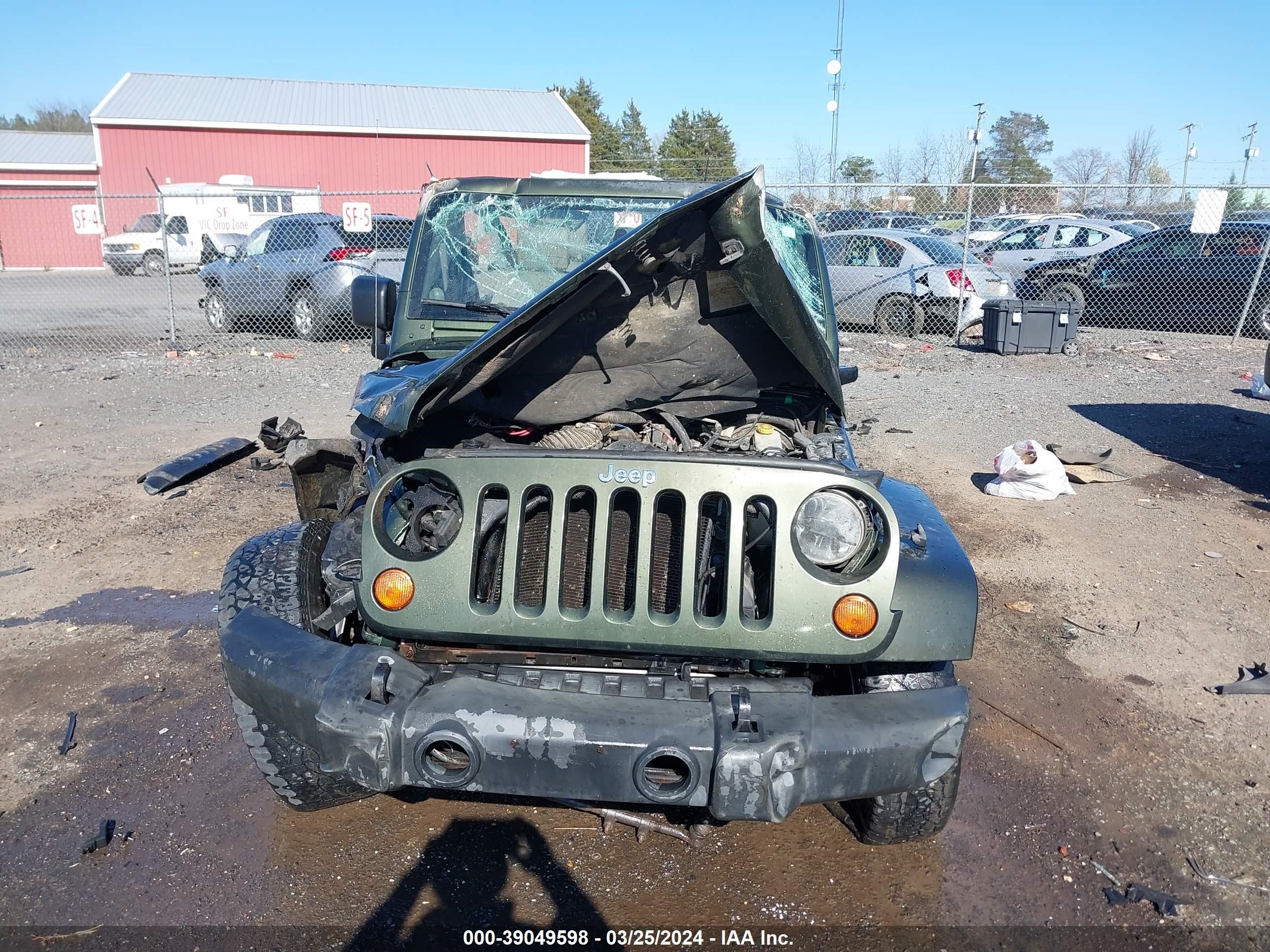 Photo 12 VIN: 1J4GA59197L158893 - JEEP WRANGLER 