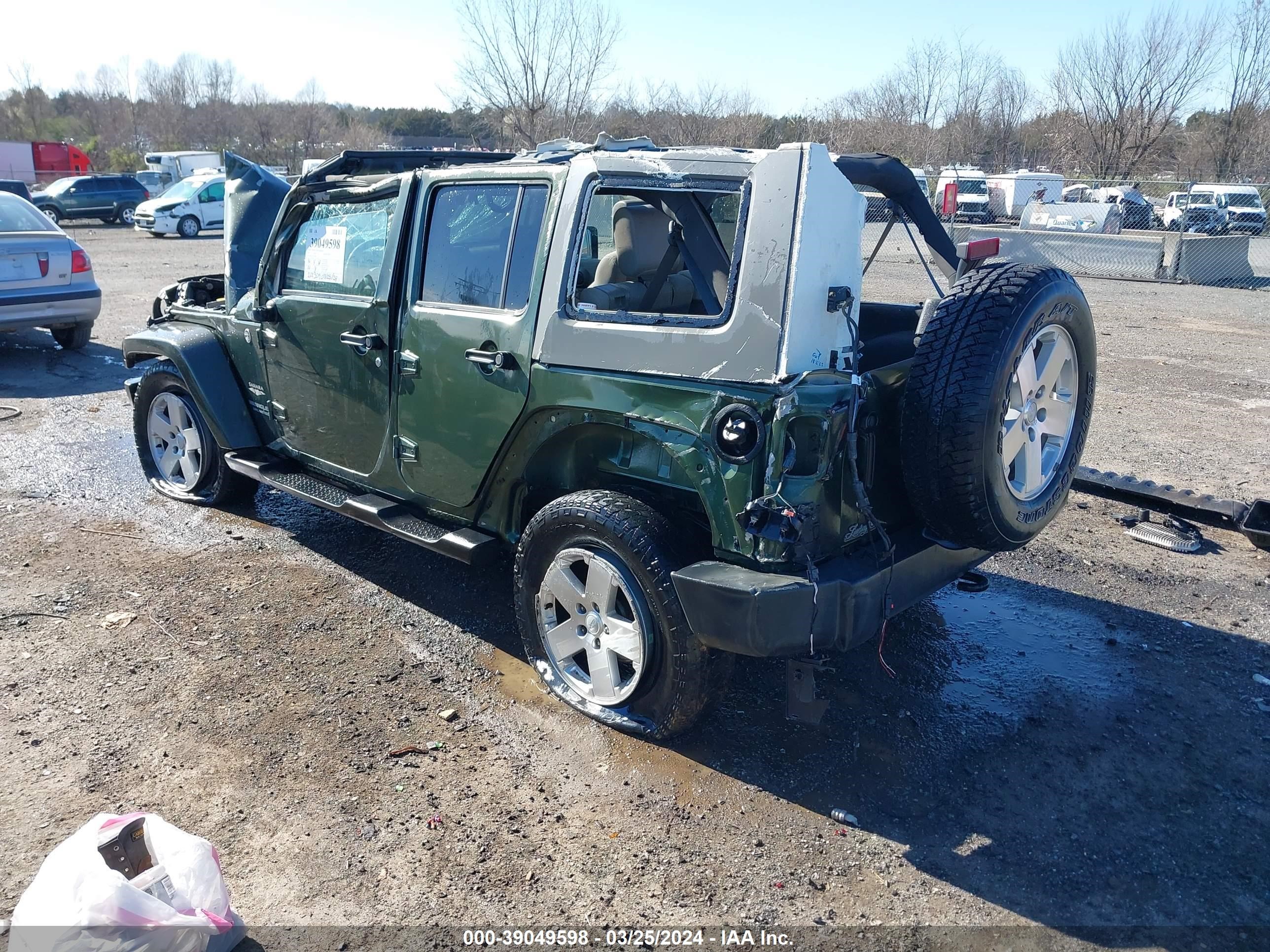 Photo 2 VIN: 1J4GA59197L158893 - JEEP WRANGLER 