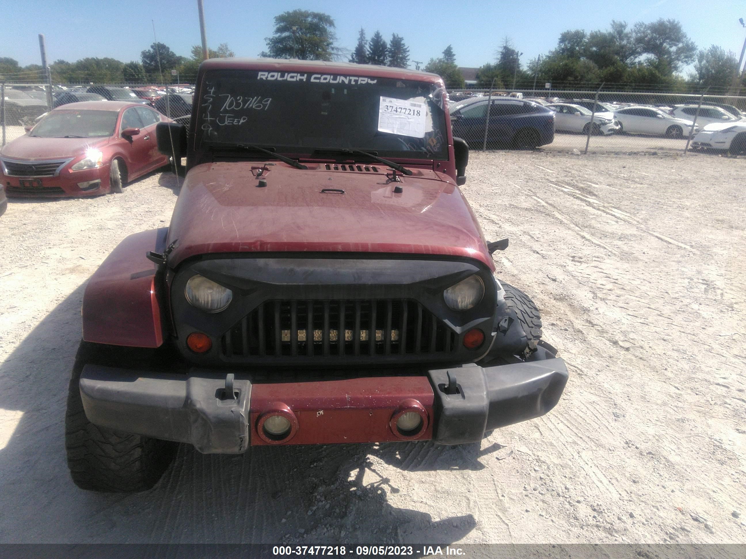 Photo 11 VIN: 1J4GA591X8L537550 - JEEP WRANGLER 