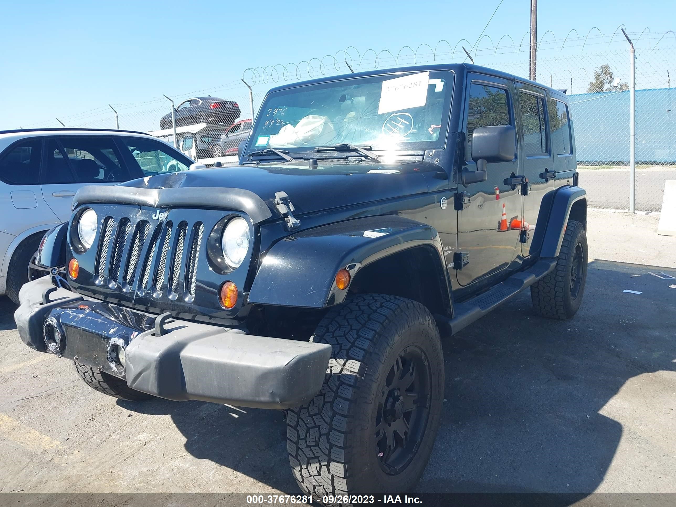 Photo 1 VIN: 1J4GA591X8L638300 - JEEP WRANGLER 