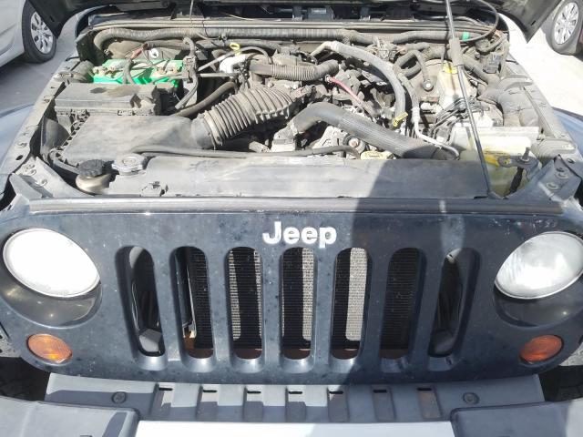 Photo 6 VIN: 1J4GA5D14BL506728 - JEEP WRANGLER S 