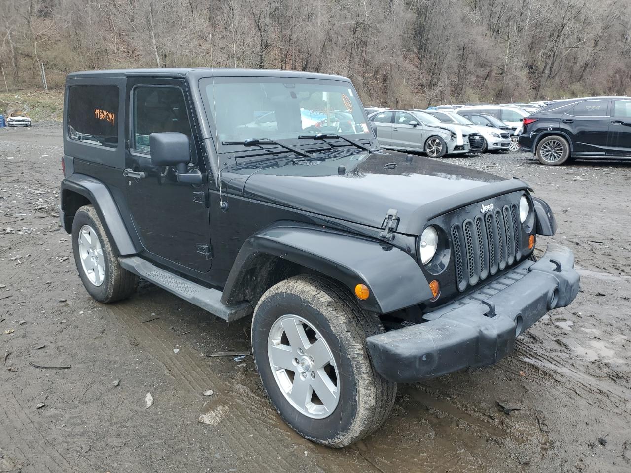 Photo 3 VIN: 1J4GA5D15BL633116 - JEEP WRANGLER 