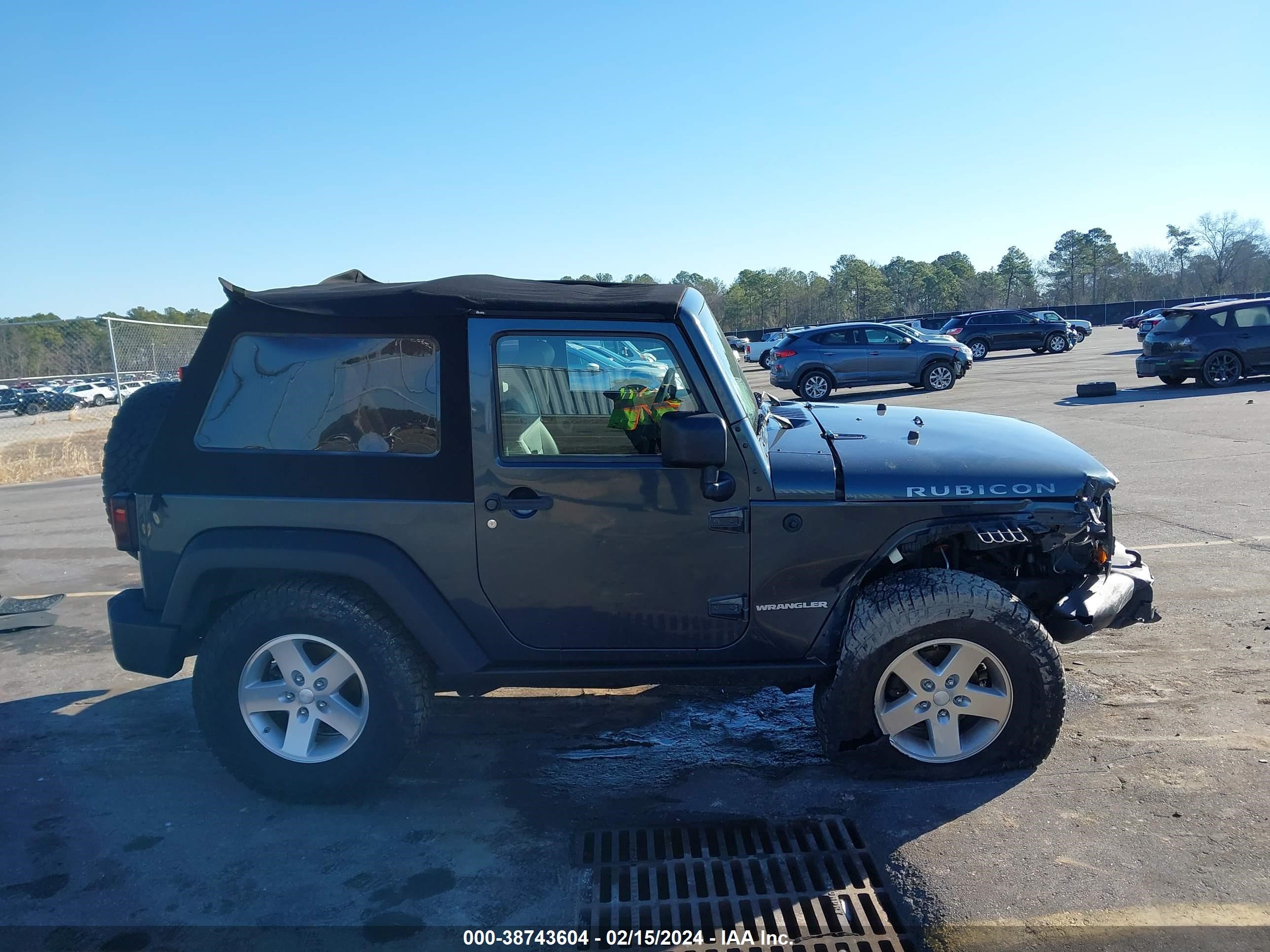 Photo 12 VIN: 1J4GA64108L510192 - JEEP WRANGLER 