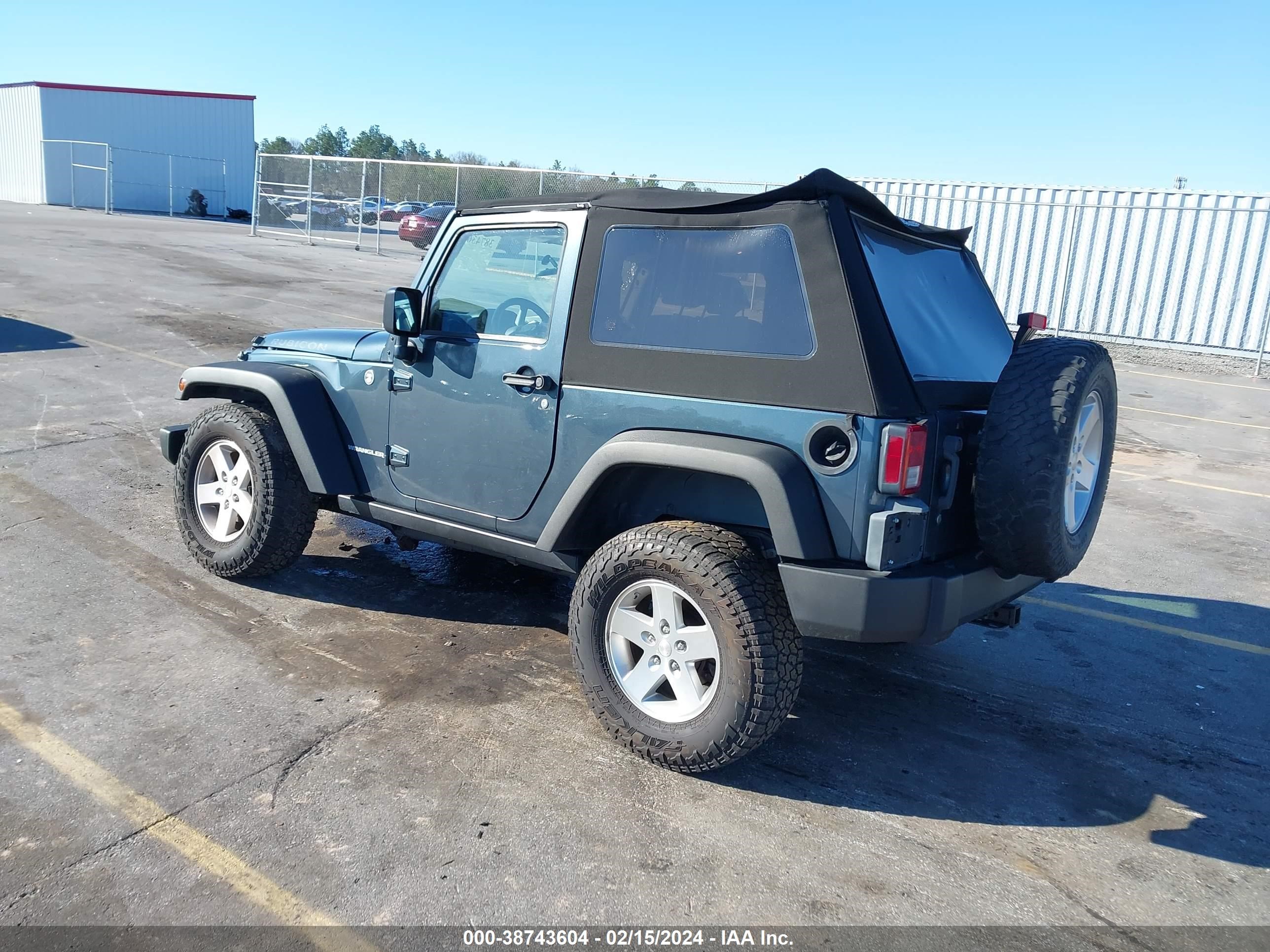 Photo 2 VIN: 1J4GA64108L510192 - JEEP WRANGLER 