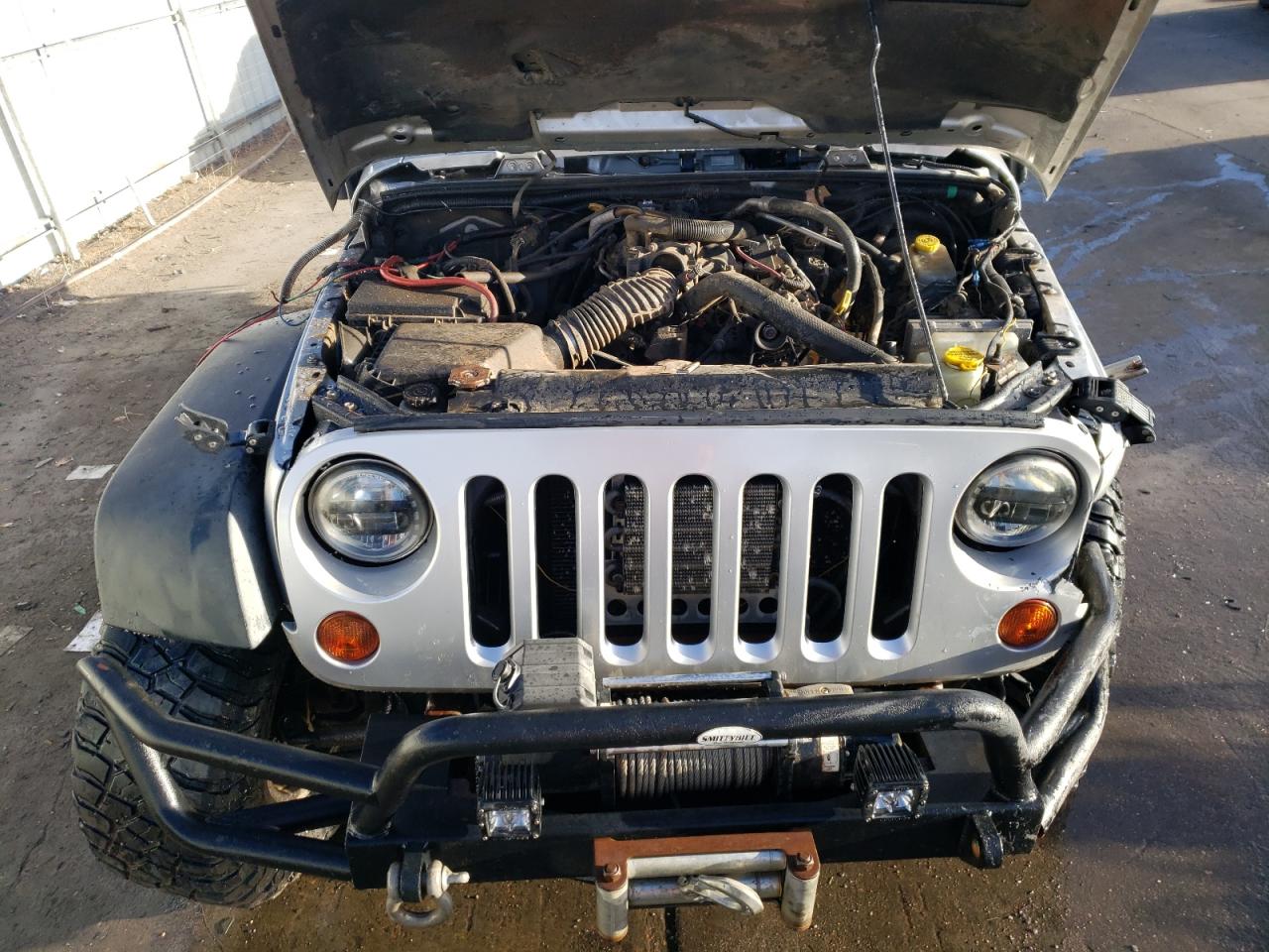 Photo 10 VIN: 1J4GA69109L745069 - JEEP WRANGLER 