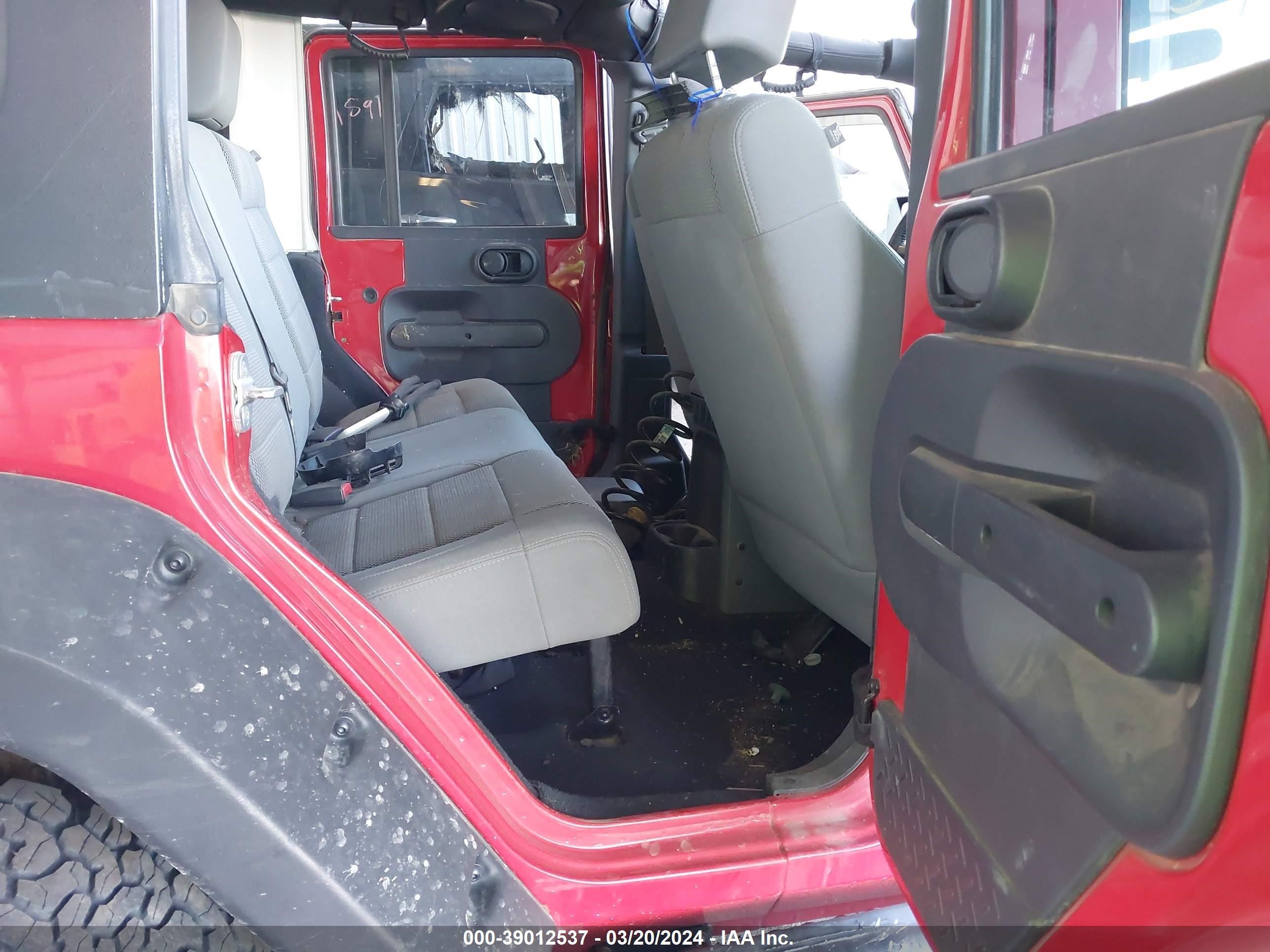 Photo 7 VIN: 1J4GA69117L147313 - JEEP WRANGLER 