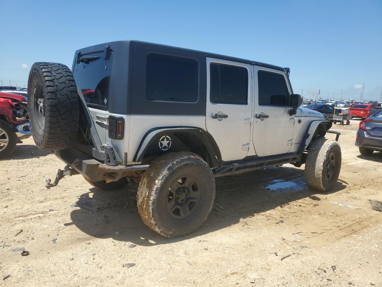 Photo 2 VIN: 1J4GA69197L102586 - JEEP WRANGLER 