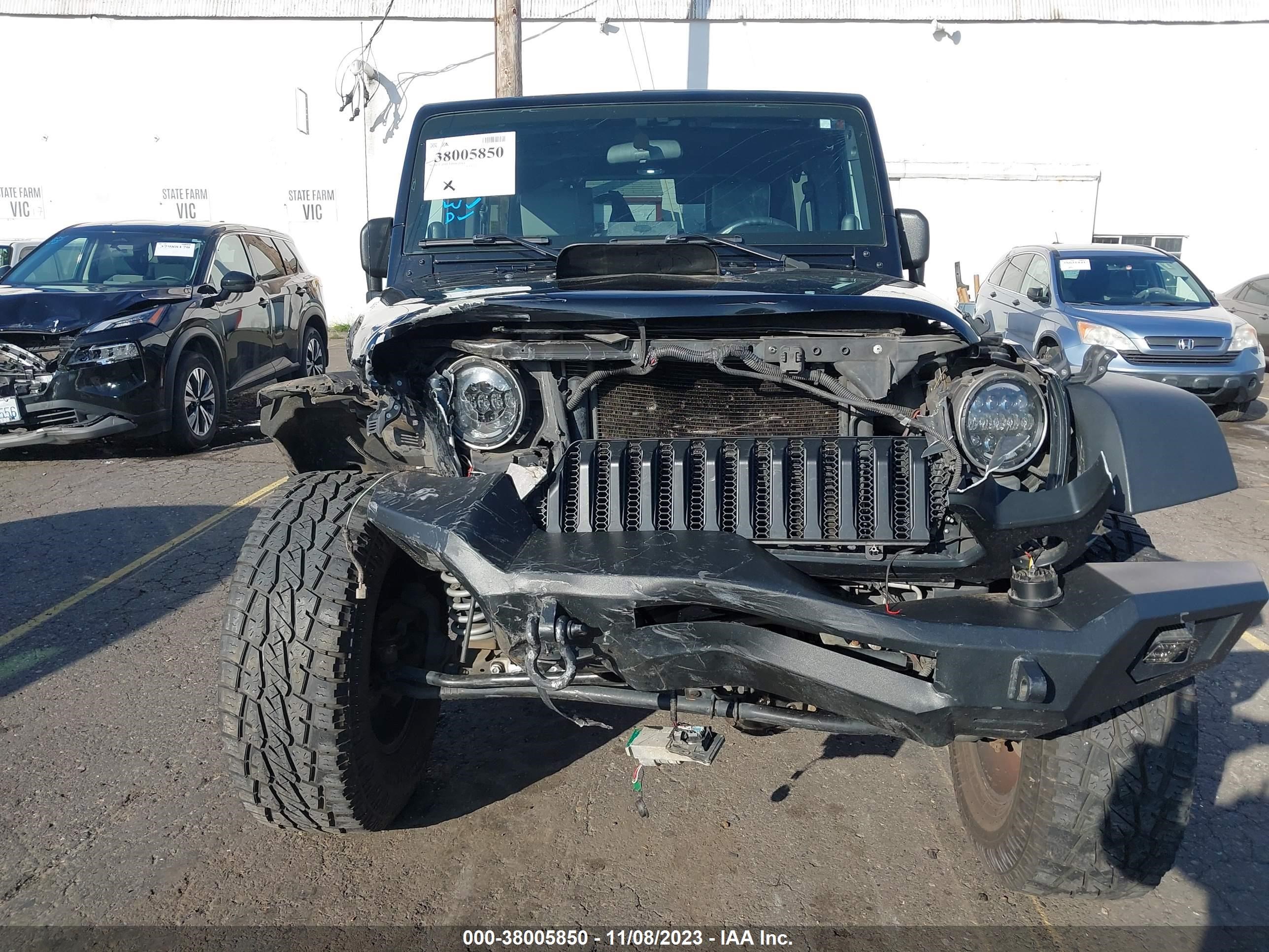 Photo 11 VIN: 1J4GA69197L222002 - JEEP WRANGLER 