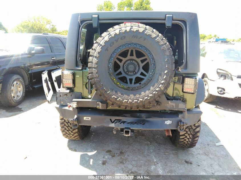 Photo 16 VIN: 1J4GA691X8L597592 - JEEP WRANGLER 