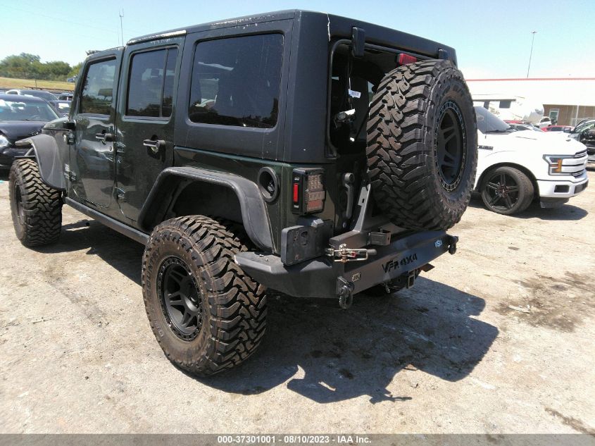 Photo 2 VIN: 1J4GA691X8L597592 - JEEP WRANGLER 