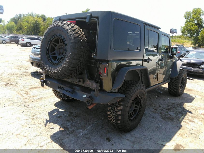 Photo 3 VIN: 1J4GA691X8L597592 - JEEP WRANGLER 