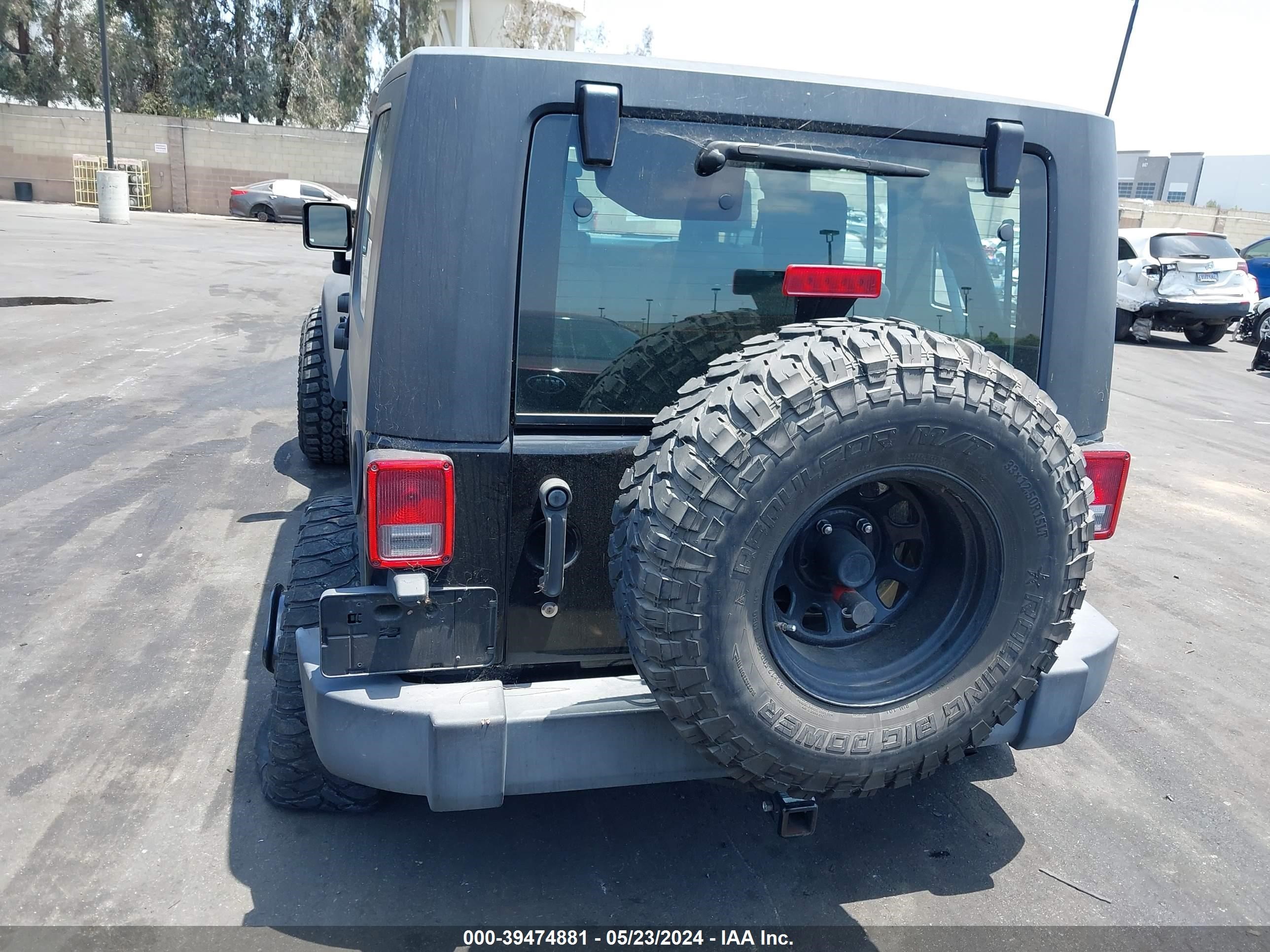 Photo 13 VIN: 1J4GB39109L723634 - JEEP WRANGLER 