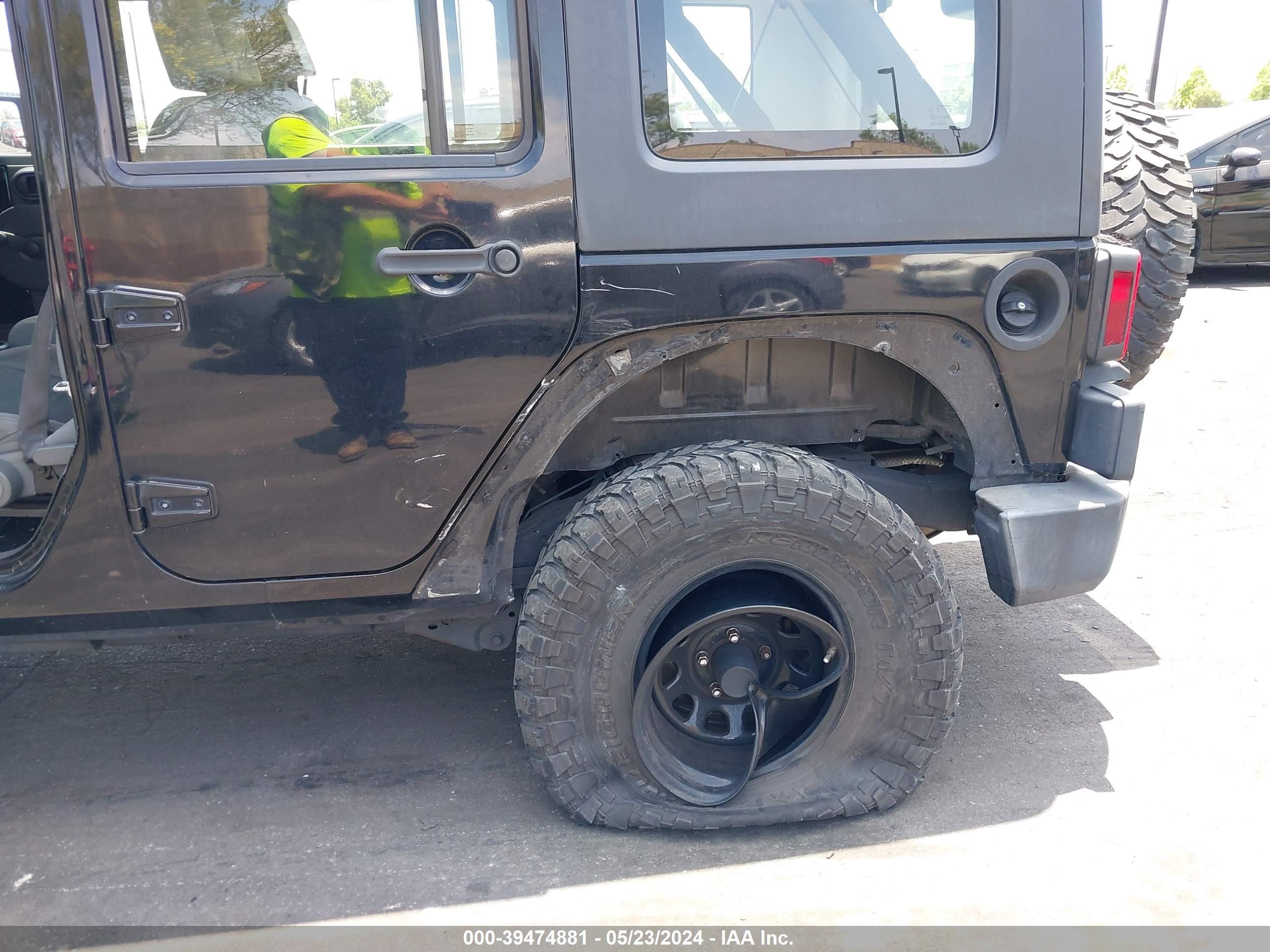 Photo 5 VIN: 1J4GB39109L723634 - JEEP WRANGLER 