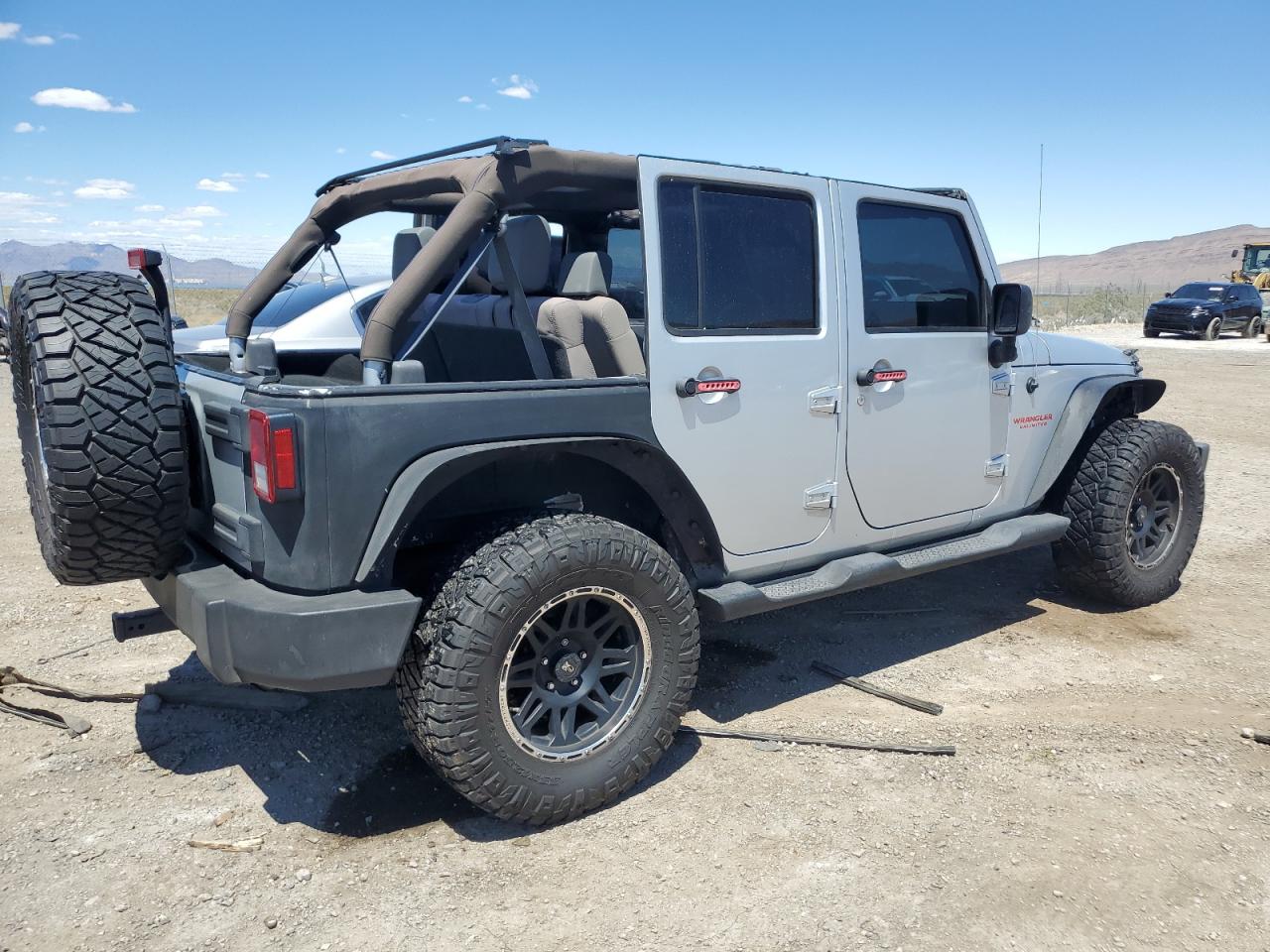 Photo 2 VIN: 1J4GB39139L732201 - JEEP WRANGLER 